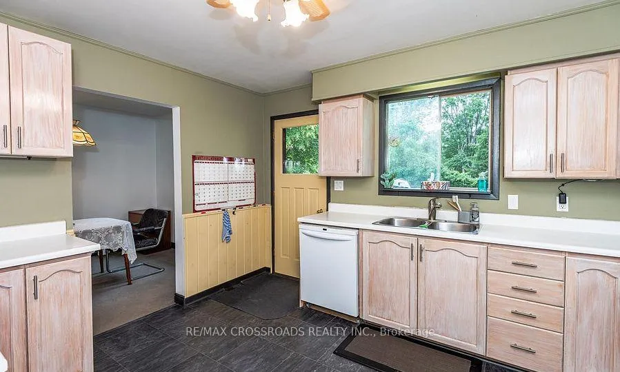 Photo 8 of 9910 Morning Glory Road, Georgina, Pefferlaw — HOMEH