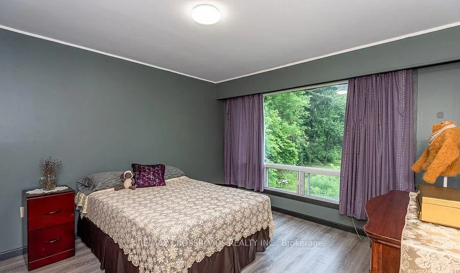 Photo 12 of 9910 Morning Glory Road, Georgina, Pefferlaw — HOMEH