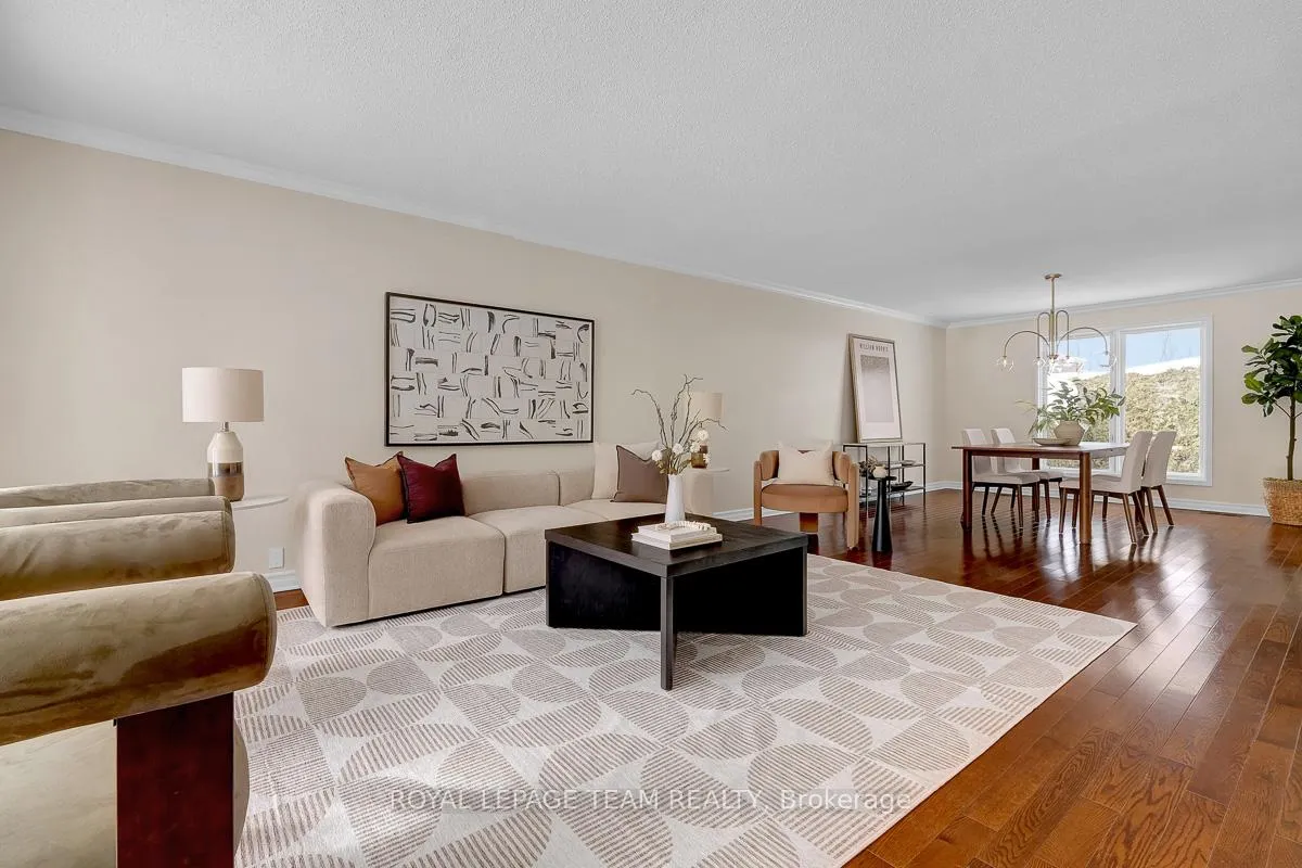 Photo 5 of 25 Fox Hunt Avenue, Ottawa, Hunt Club — HOMEH