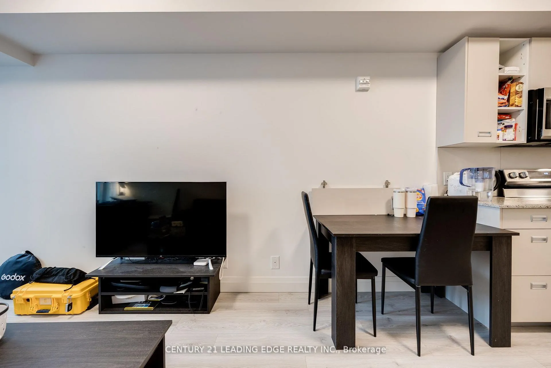 Photo 7 of Unit 521, 652 Princess Street, Kingston, Central City East — HOMEH