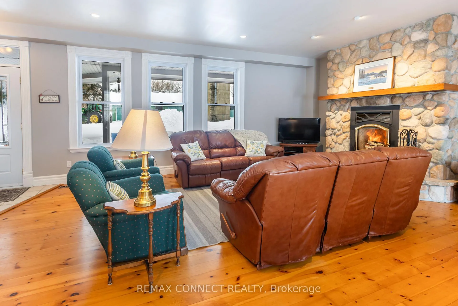 Photo 11 of 7596 Vimy Ridge Road, Hamilton Township, Rural Hamilton — HOMEH
