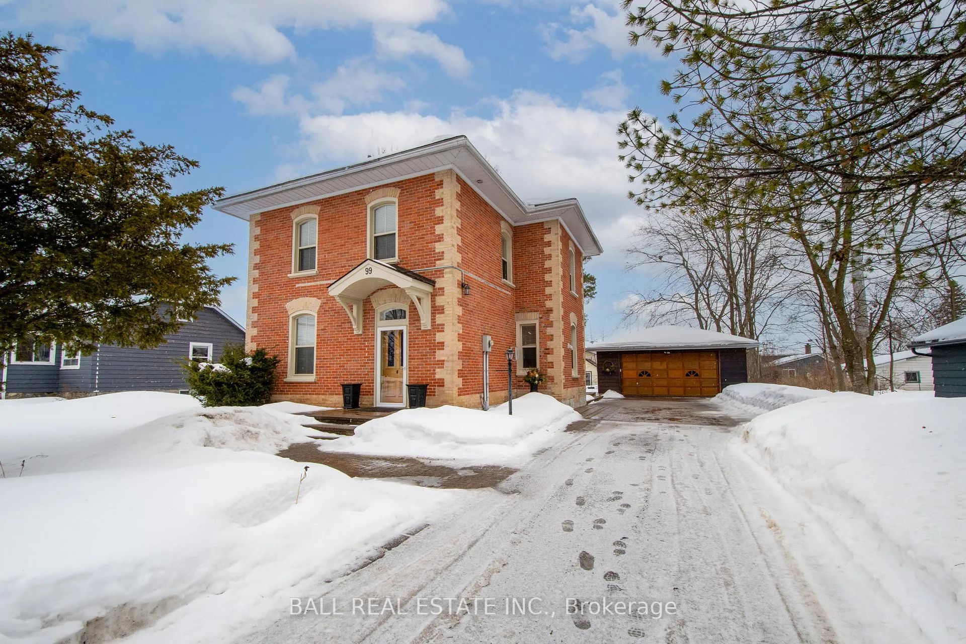 Front of 99 Reid Street