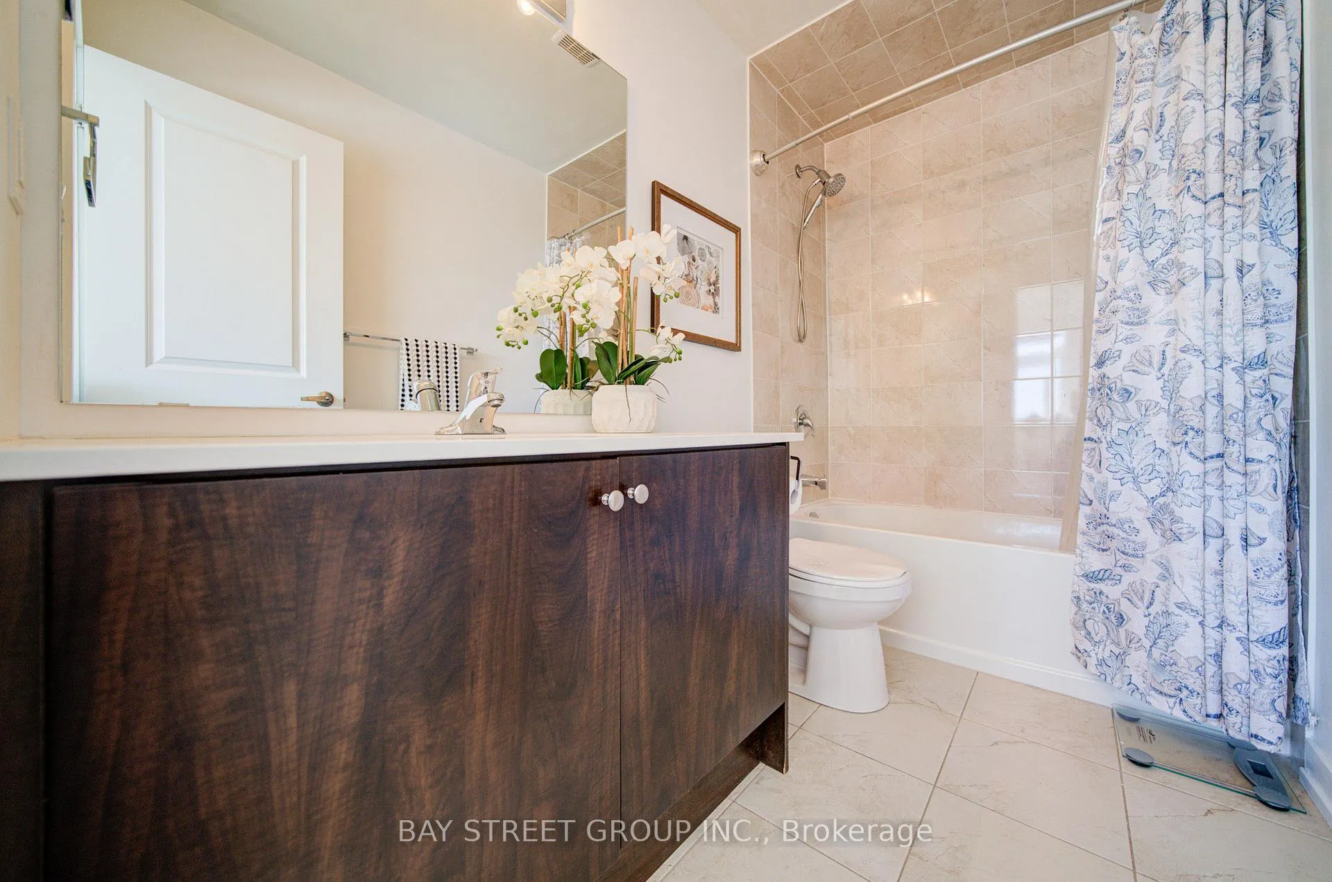 Photo 38 of 114 Dalhousie Street, Vaughan, Vaughan Grove — HOMEH