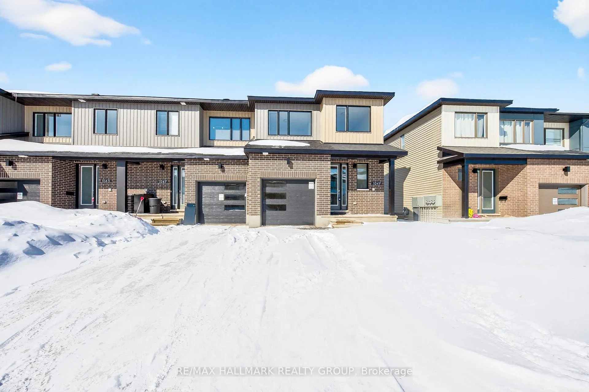 Photo 1 of 1049 Ventus Way, Ottawa, Chapel Hill South - Orleans Village — HOMEH