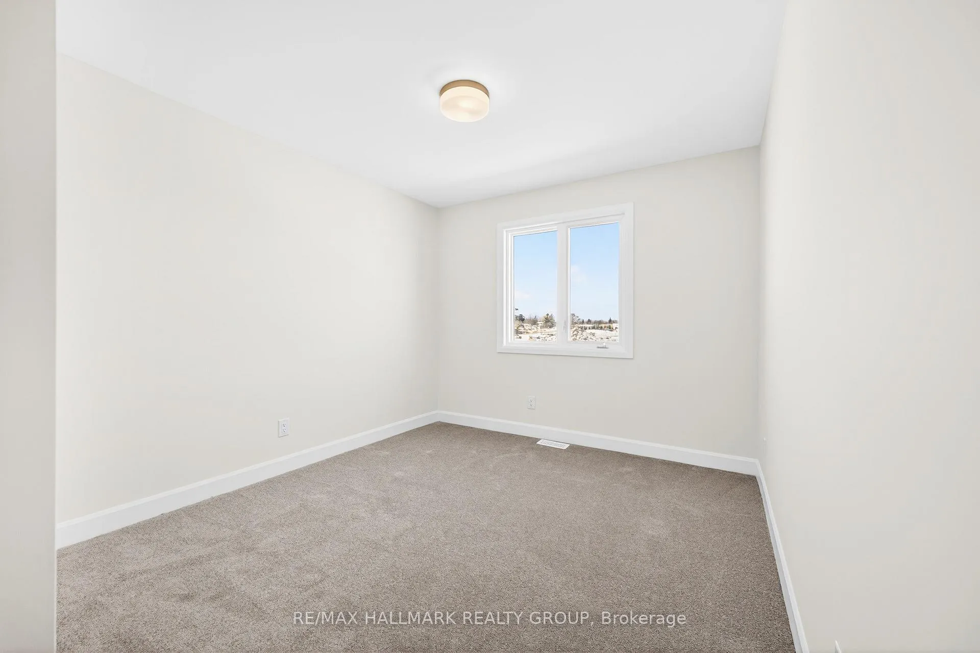 Photo 30 of 1049 Ventus Way, Ottawa, Chapel Hill South - Orleans Village — HOMEH