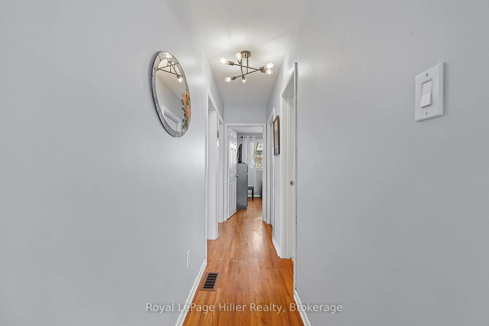 Photo 16 of 248 Redford Crescent, Stratford — HOMEH