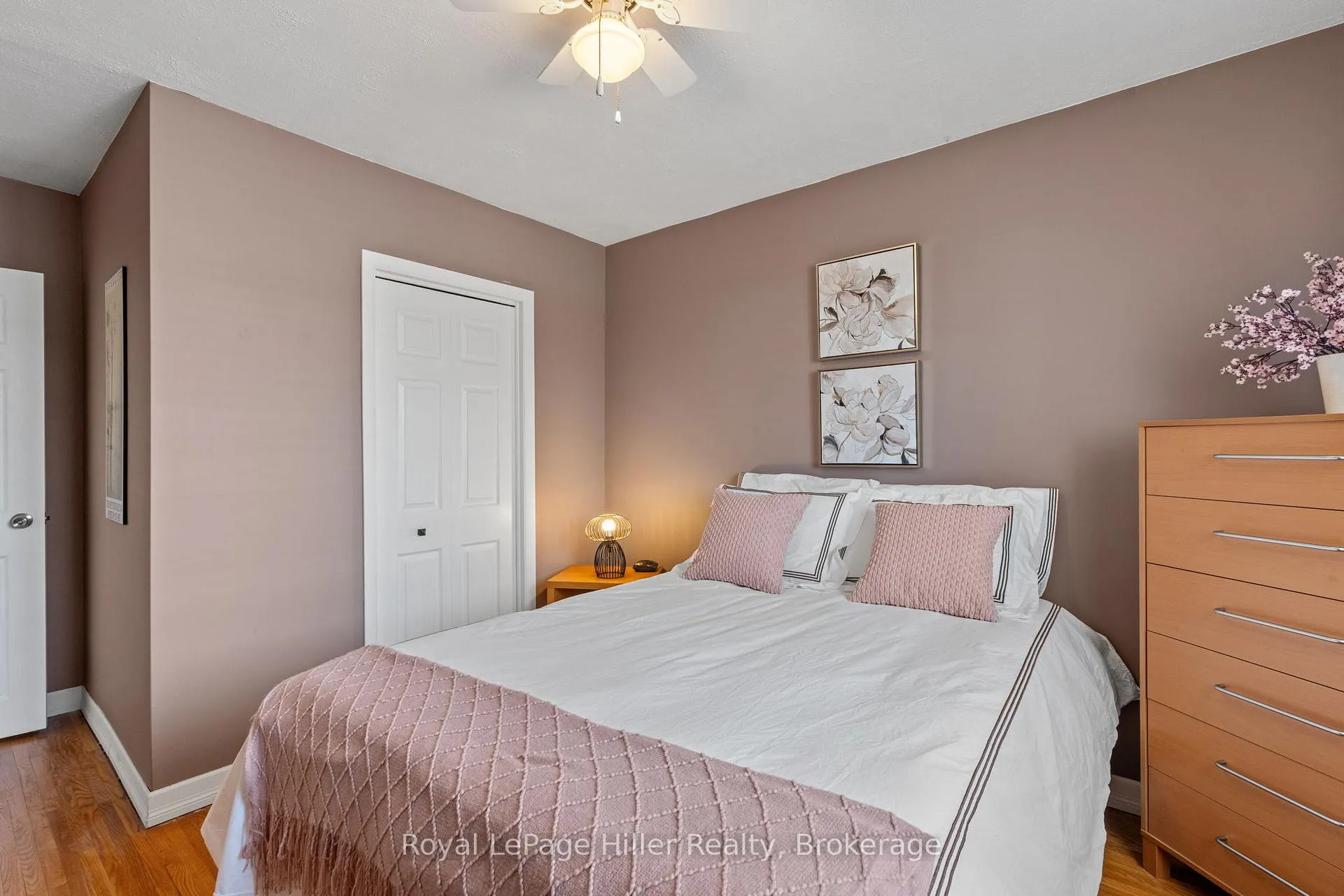 Photo 20 of 248 Redford Crescent, Stratford — HOMEH