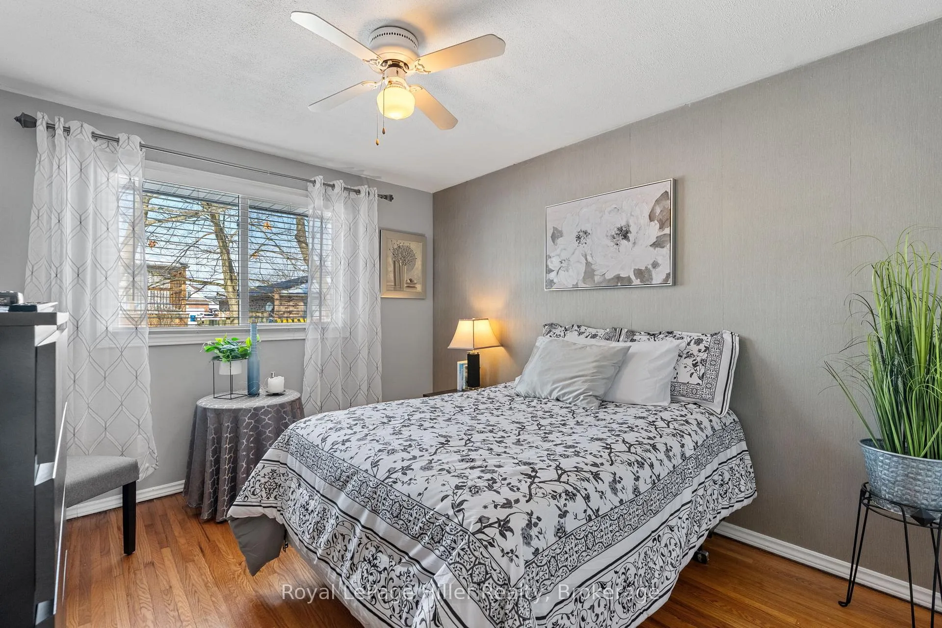 Photo 21 of 248 Redford Crescent, Stratford — HOMEH