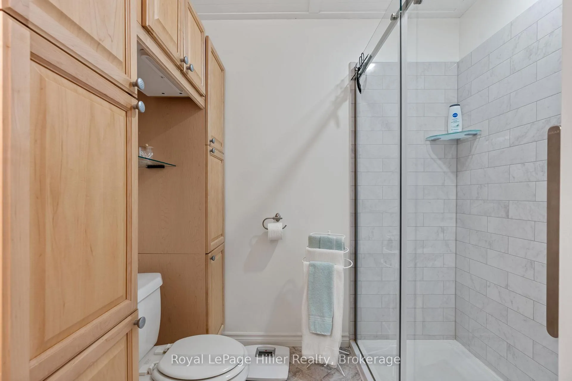 Photo 25 of 248 Redford Crescent, Stratford — HOMEH