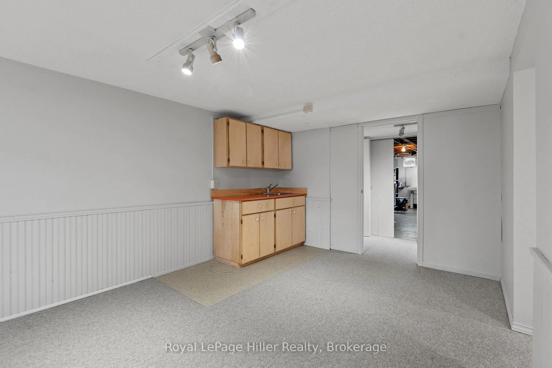 Photo 29 of 248 Redford Crescent, Stratford — HOMEH
