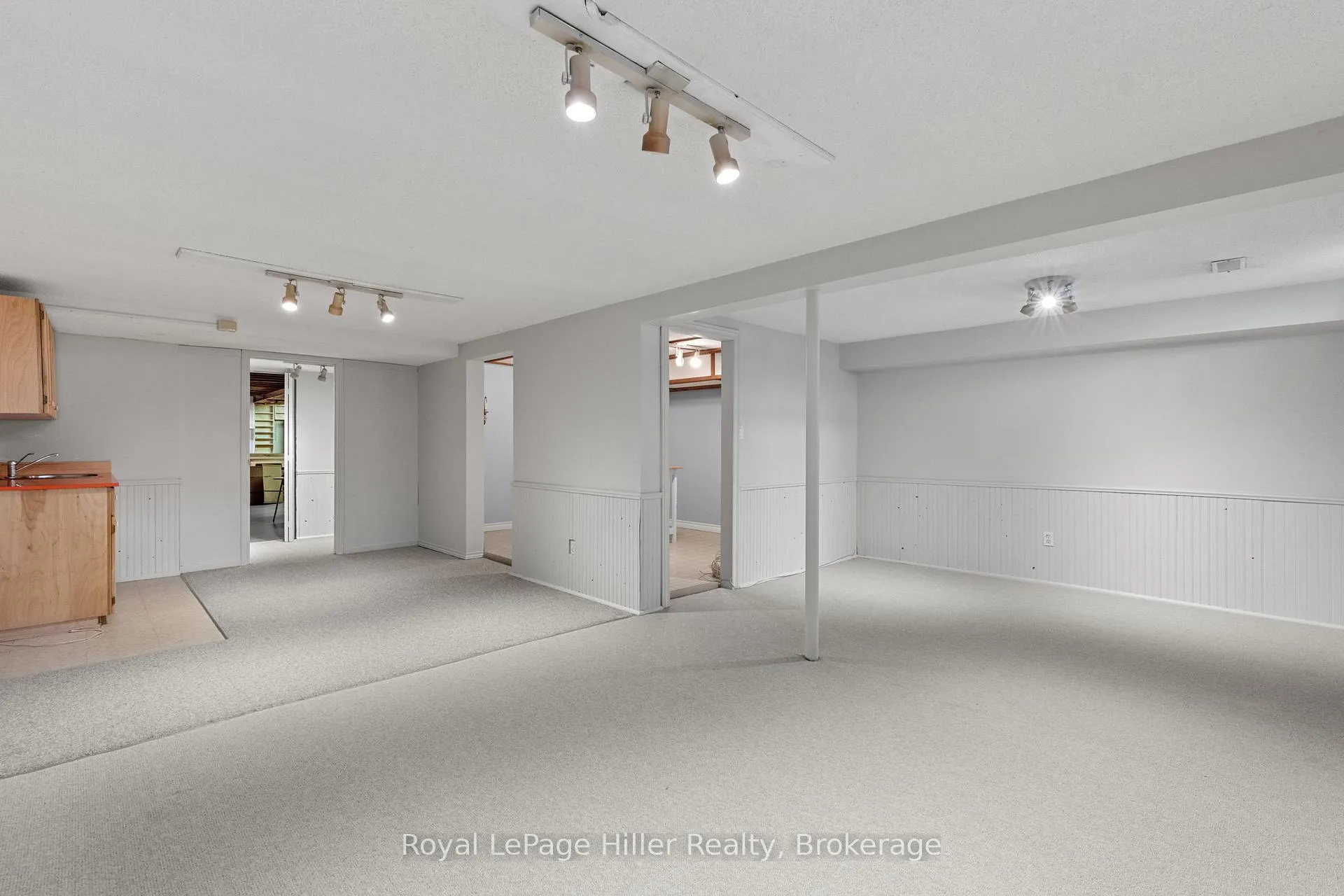 Photo 30 of 248 Redford Crescent, Stratford — HOMEH