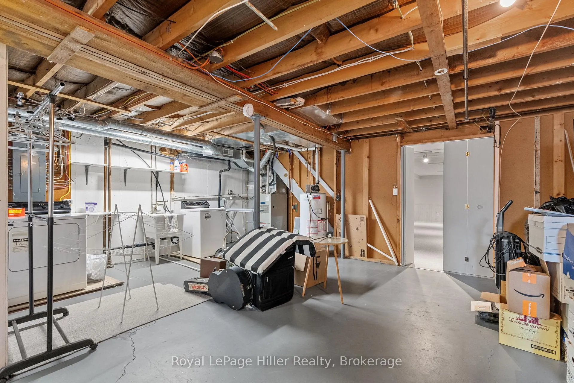 Photo 35 of 248 Redford Crescent, Stratford — HOMEH