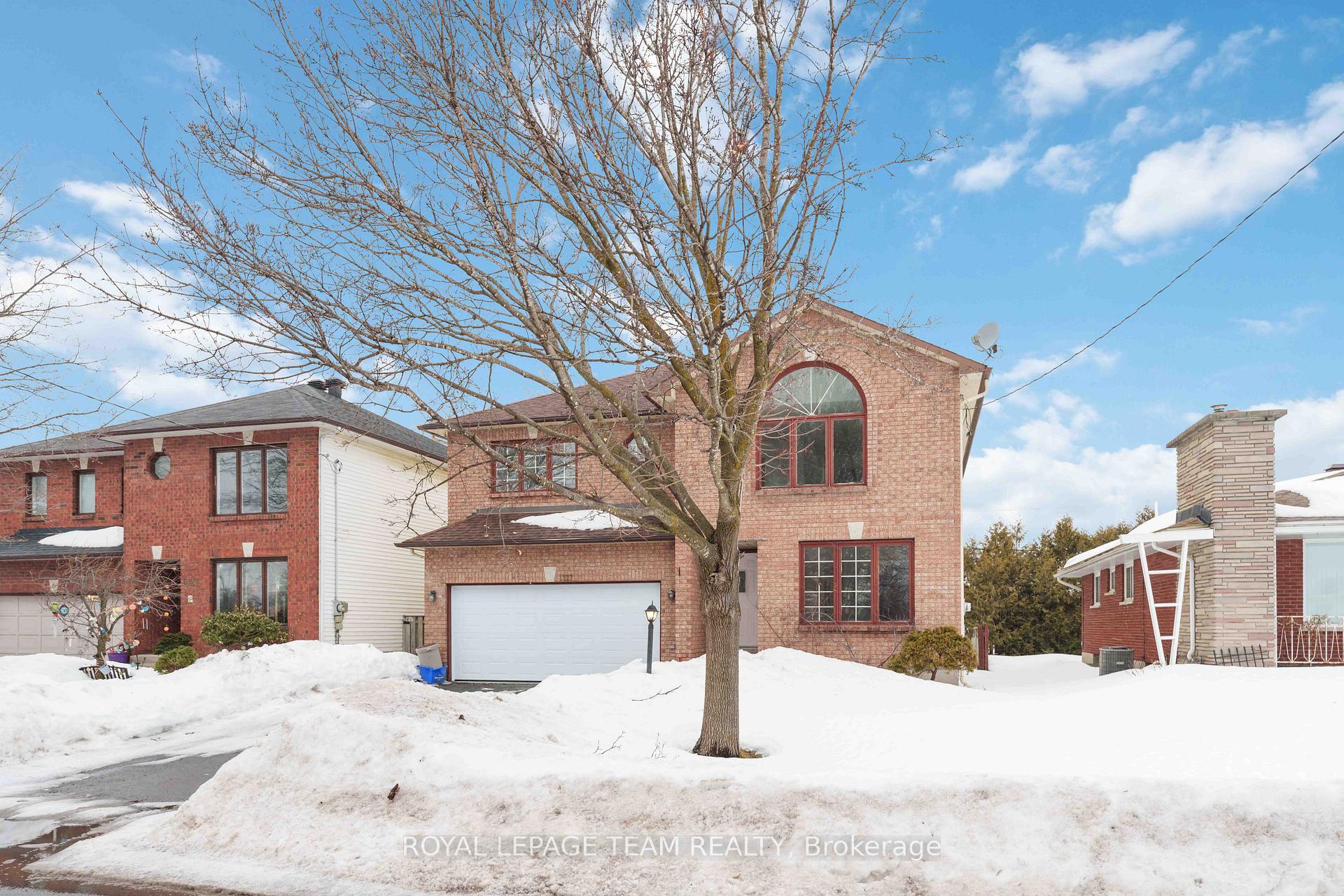 Photo 1 of 1327 Brookline Avenue, Ottawa, Ellwood — HOMEH