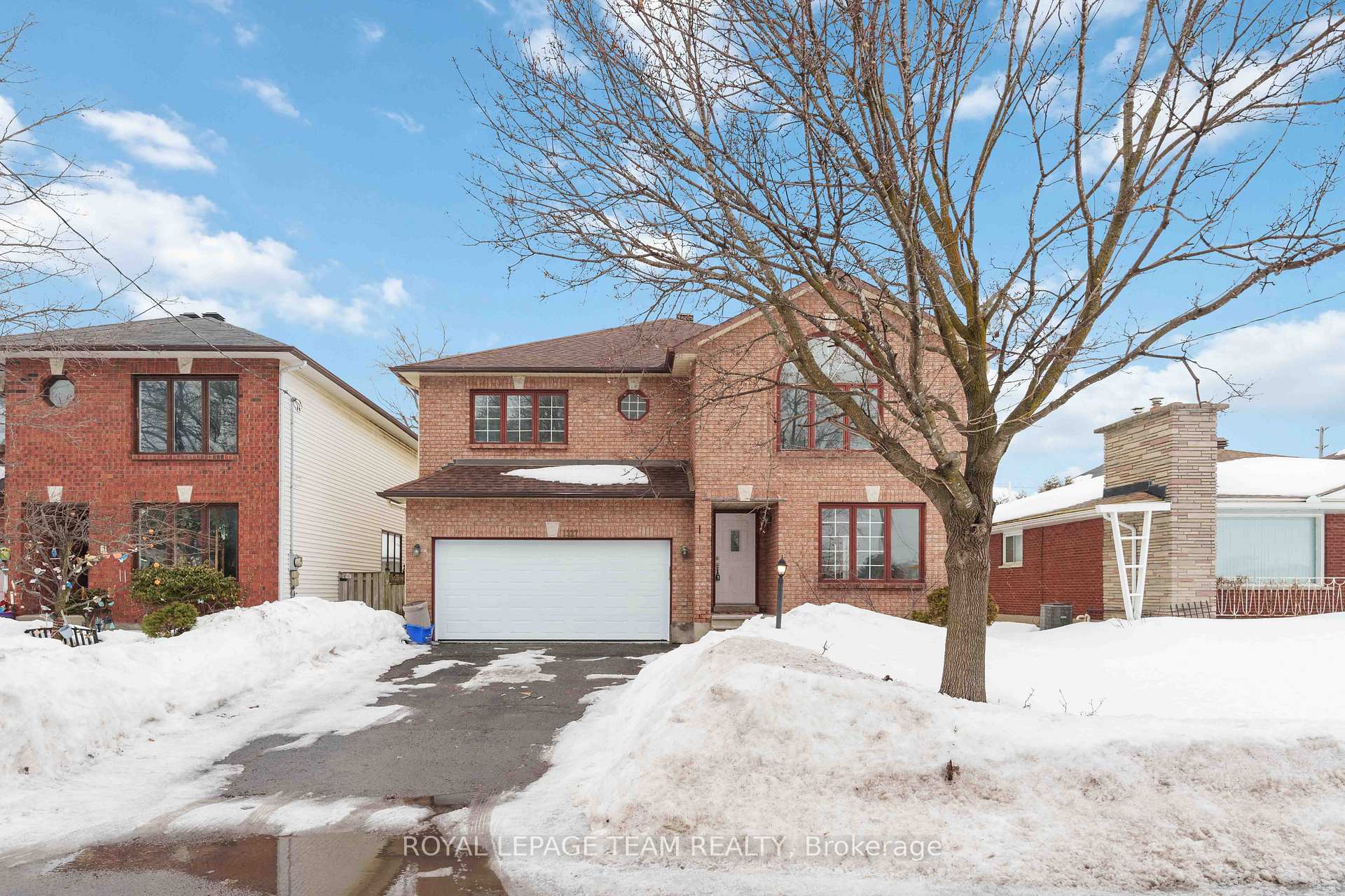 Photo 2 of 1327 Brookline Avenue, Ottawa, Ellwood — HOMEH