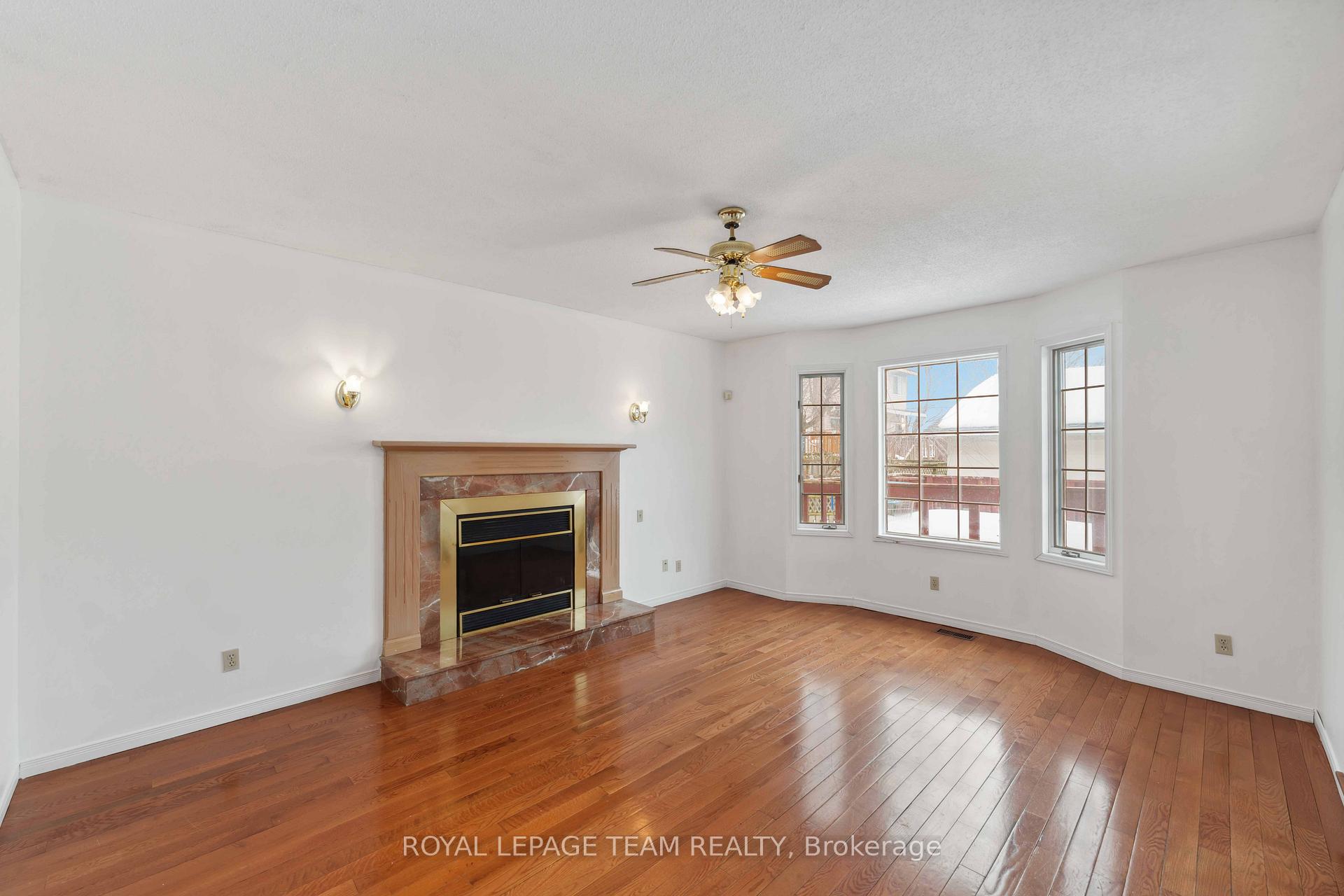 Photo 10 of 1327 Brookline Avenue, Ottawa, Ellwood — HOMEH
