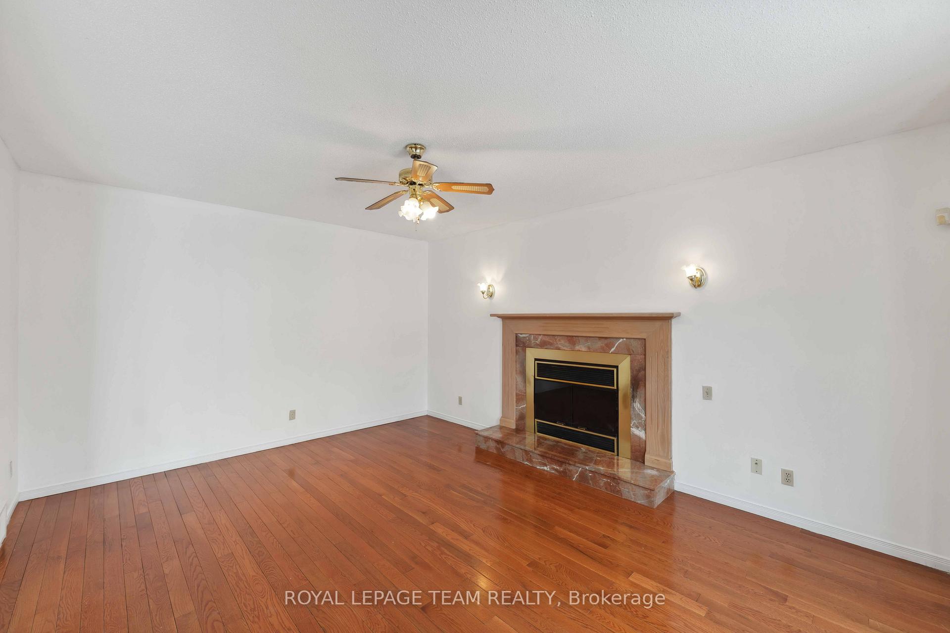 Photo 13 of 1327 Brookline Avenue, Ottawa, Ellwood — HOMEH