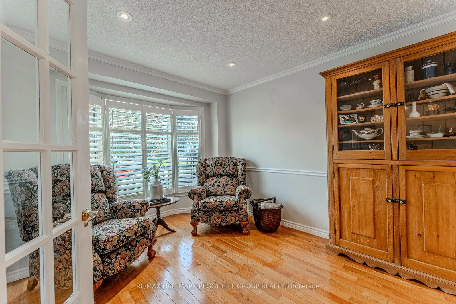 Photo 3 of 222 Bishop Drive, Barrie, Ardagh — HOMEH