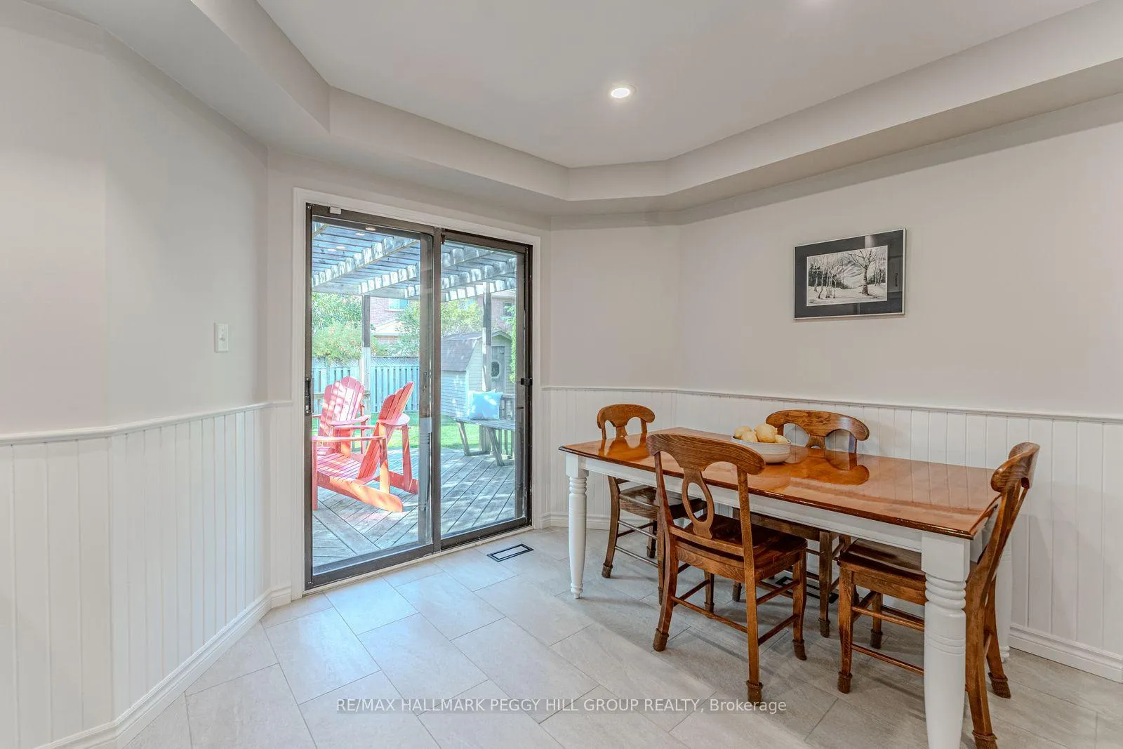 Photo 7 of 222 Bishop Drive, Barrie, Ardagh — HOMEH