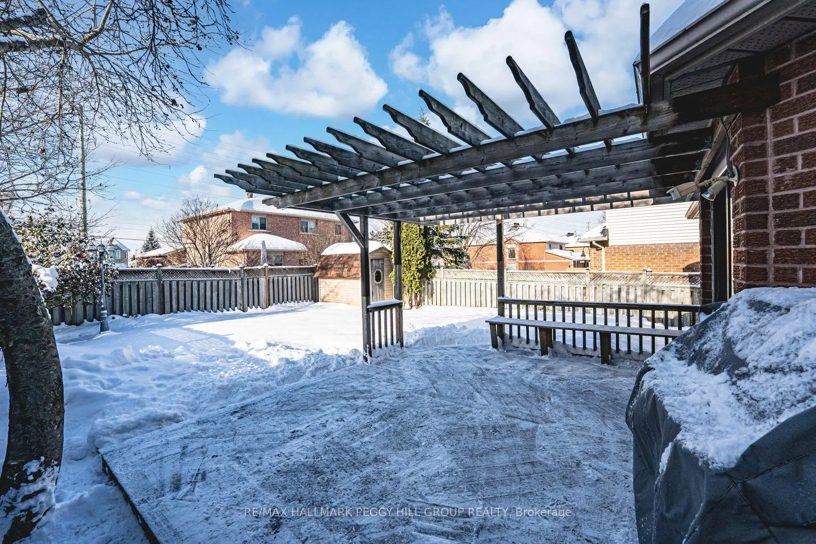 Photo 23 of 222 Bishop Drive, Barrie, Ardagh — HOMEH