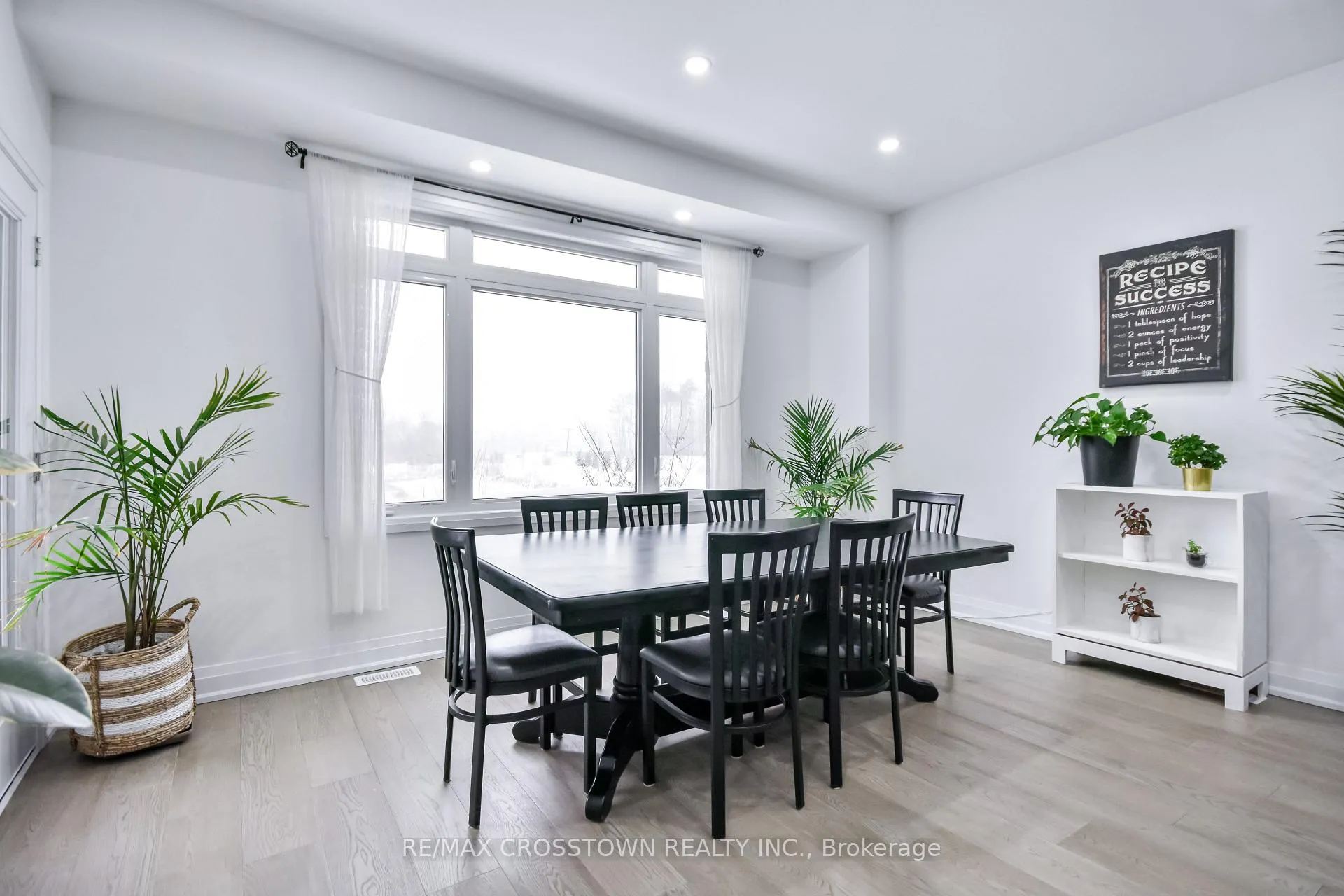 Photo 14 of 119 Franklin Trail, Barrie, Rural Barrie Southwest — HOMEH
