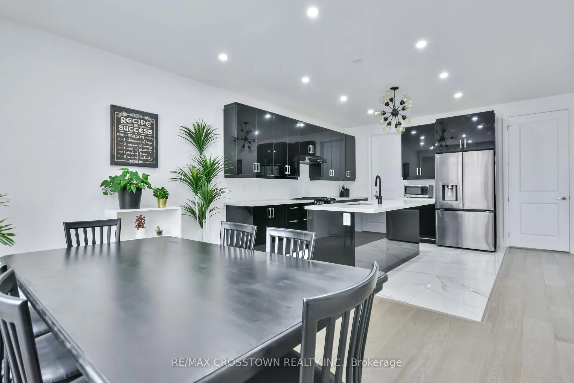 Photo 19 of 119 Franklin Trail, Barrie, Rural Barrie Southwest — HOMEH