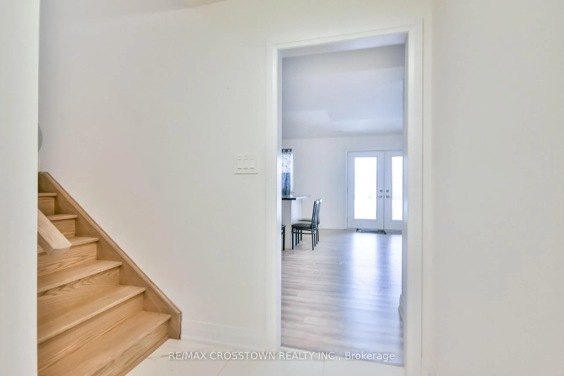 Photo 33 of 119 Franklin Trail, Barrie, Rural Barrie Southwest — HOMEH