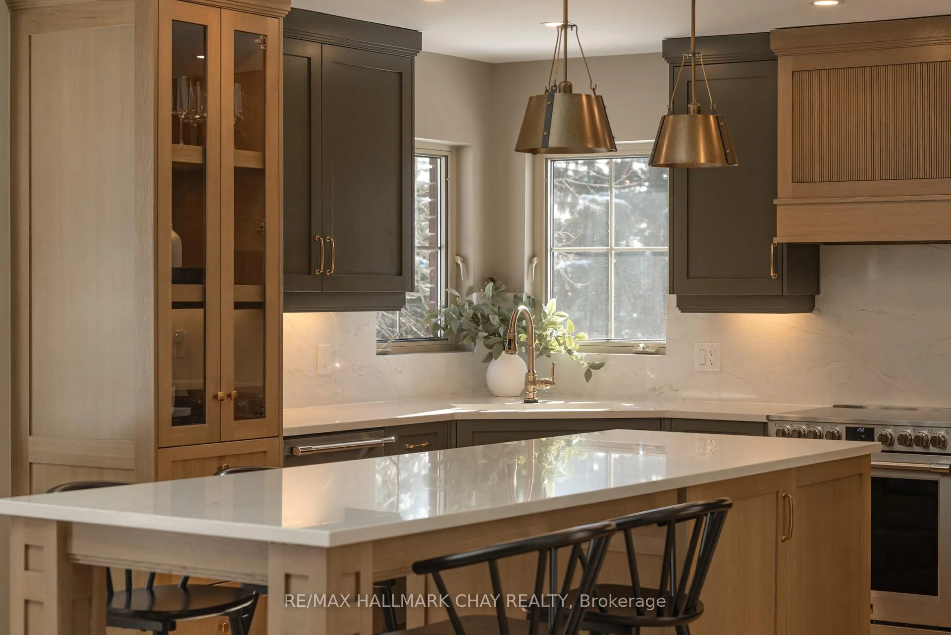 Photo 7 of 32 Forest Hill Drive, Springwater, Midhurst — HOMEH
