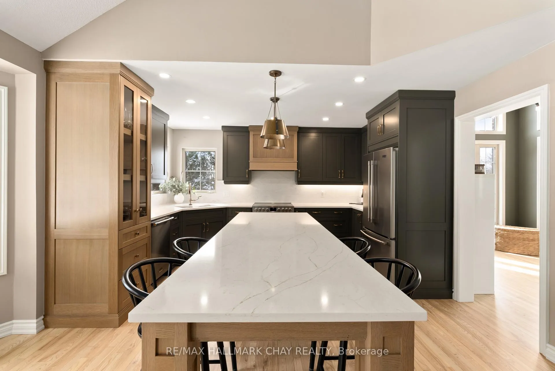 Photo 11 of 32 Forest Hill Drive, Springwater, Midhurst — HOMEH
