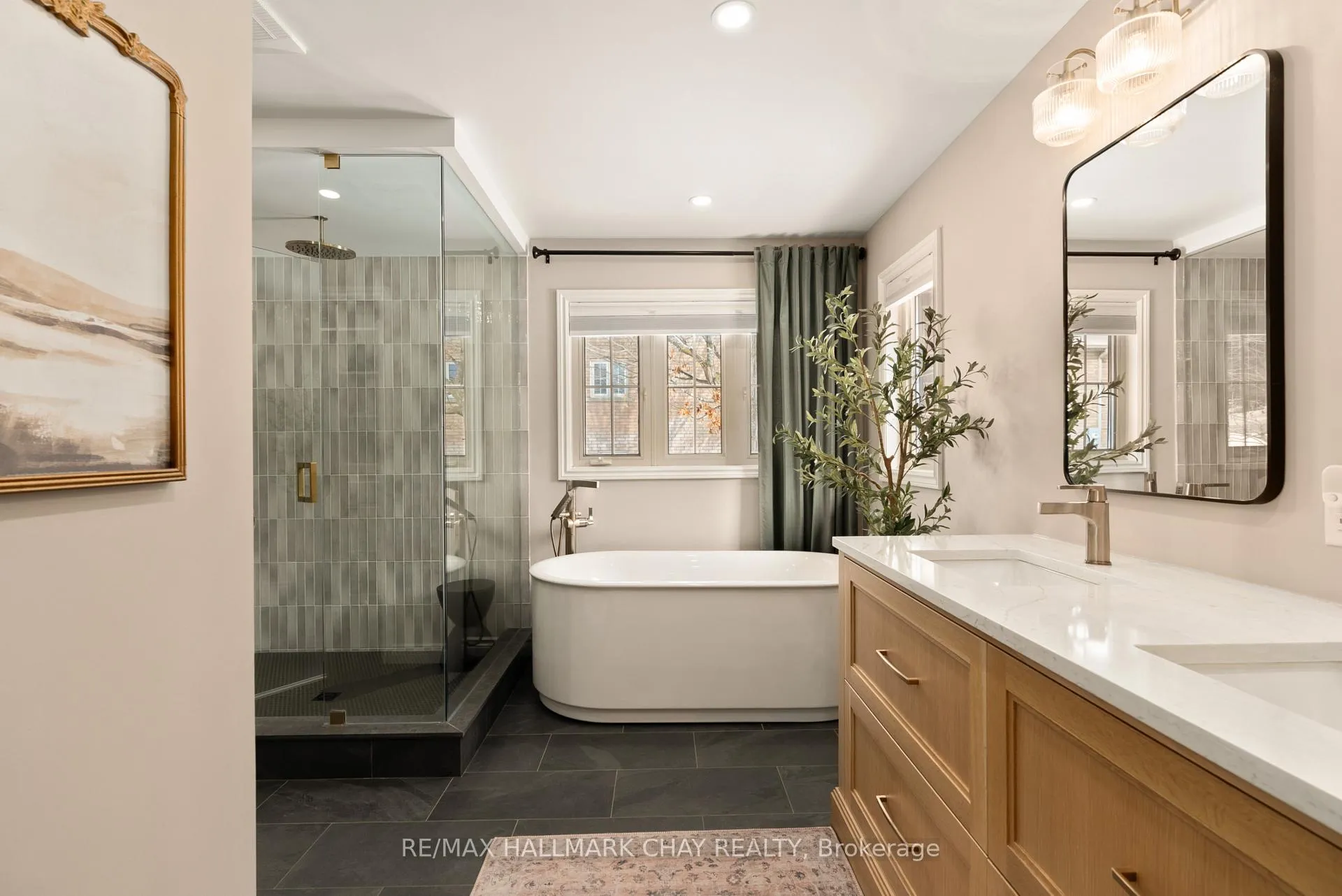 Photo 20 of 32 Forest Hill Drive, Springwater, Midhurst — HOMEH