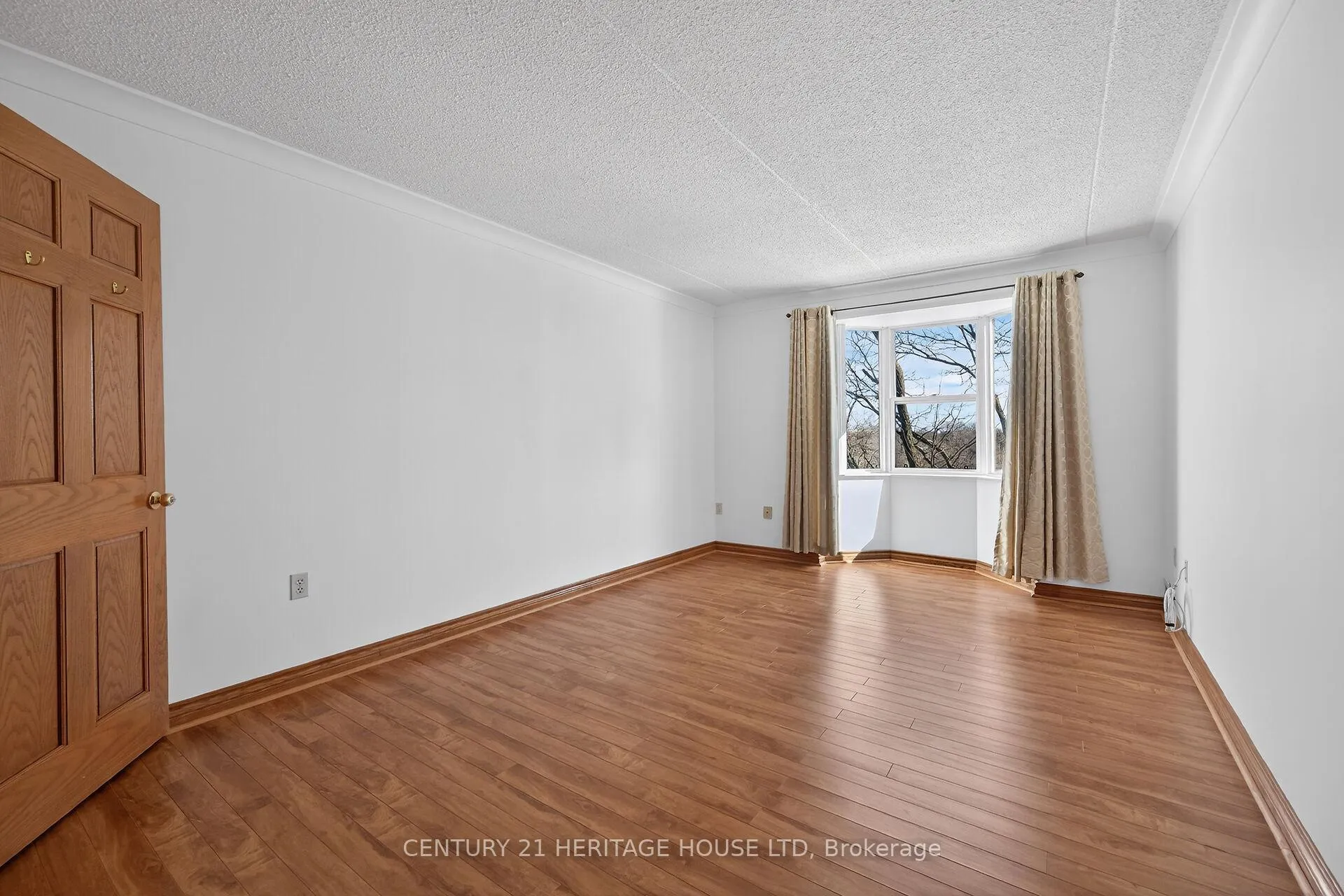 Photo 23 of Unit 405, 88 Tollgate Road, Brantford — HOMEH