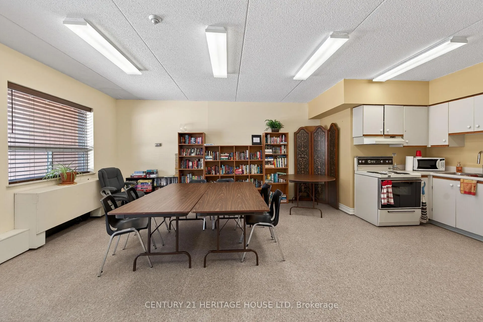 Photo 39 of Unit 405, 88 Tollgate Road, Brantford — HOMEH