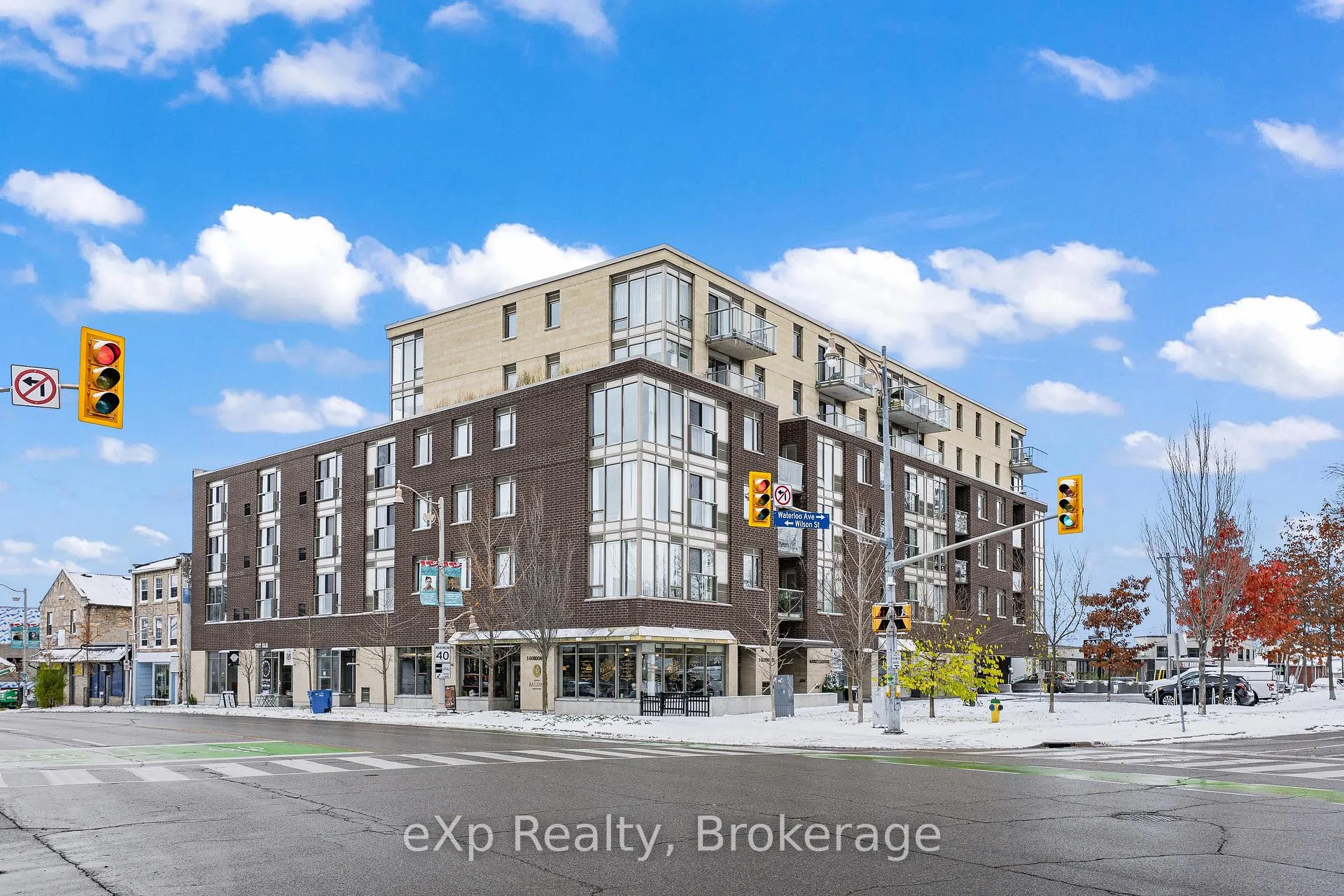Front of Unit 312, 5 Gordon Street