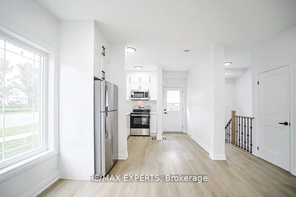 Photo 3 of Unit 1, 426 Veterans Drive, Barrie, Holly — HOMEH