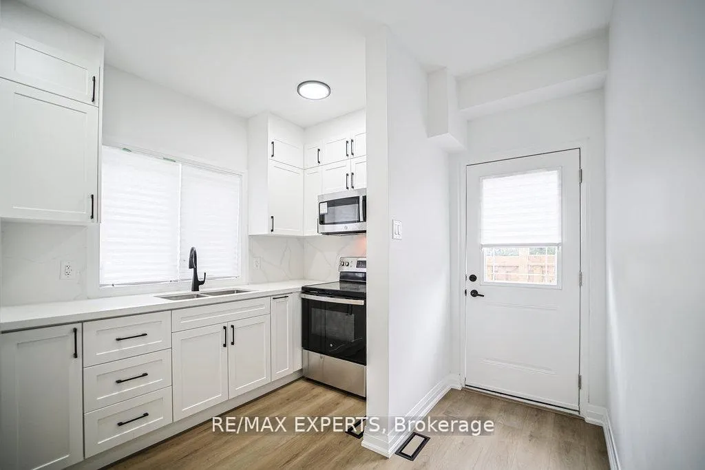 Photo 4 of Unit 1, 426 Veterans Drive, Barrie, Holly — HOMEH