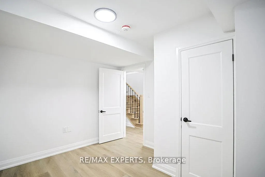 Photo 8 of Unit 1, 426 Veterans Drive, Barrie, Holly — HOMEH