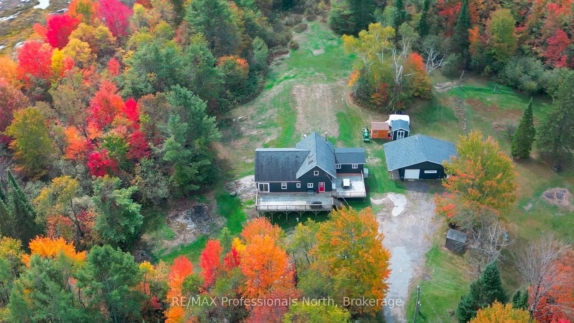 Photo 3 of 1110 Sedgwick Road, Minden Hills, Snowdon — HOMEH
