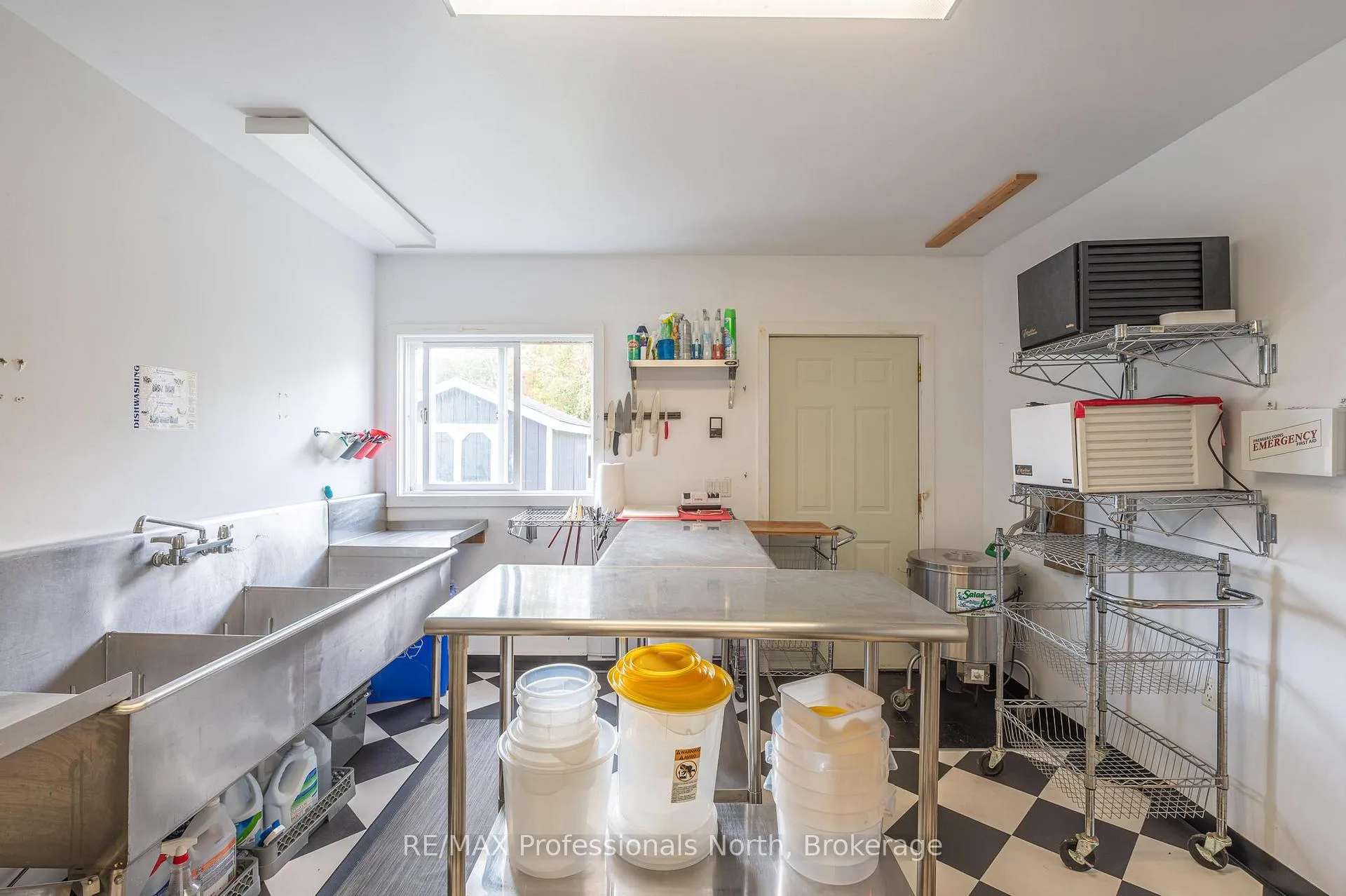 Photo 27 of 1110 Sedgwick Road, Minden Hills, Snowdon — HOMEH