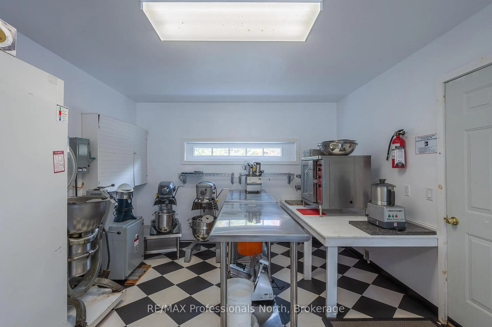 Photo 28 of 1110 Sedgwick Road, Minden Hills, Snowdon — HOMEH