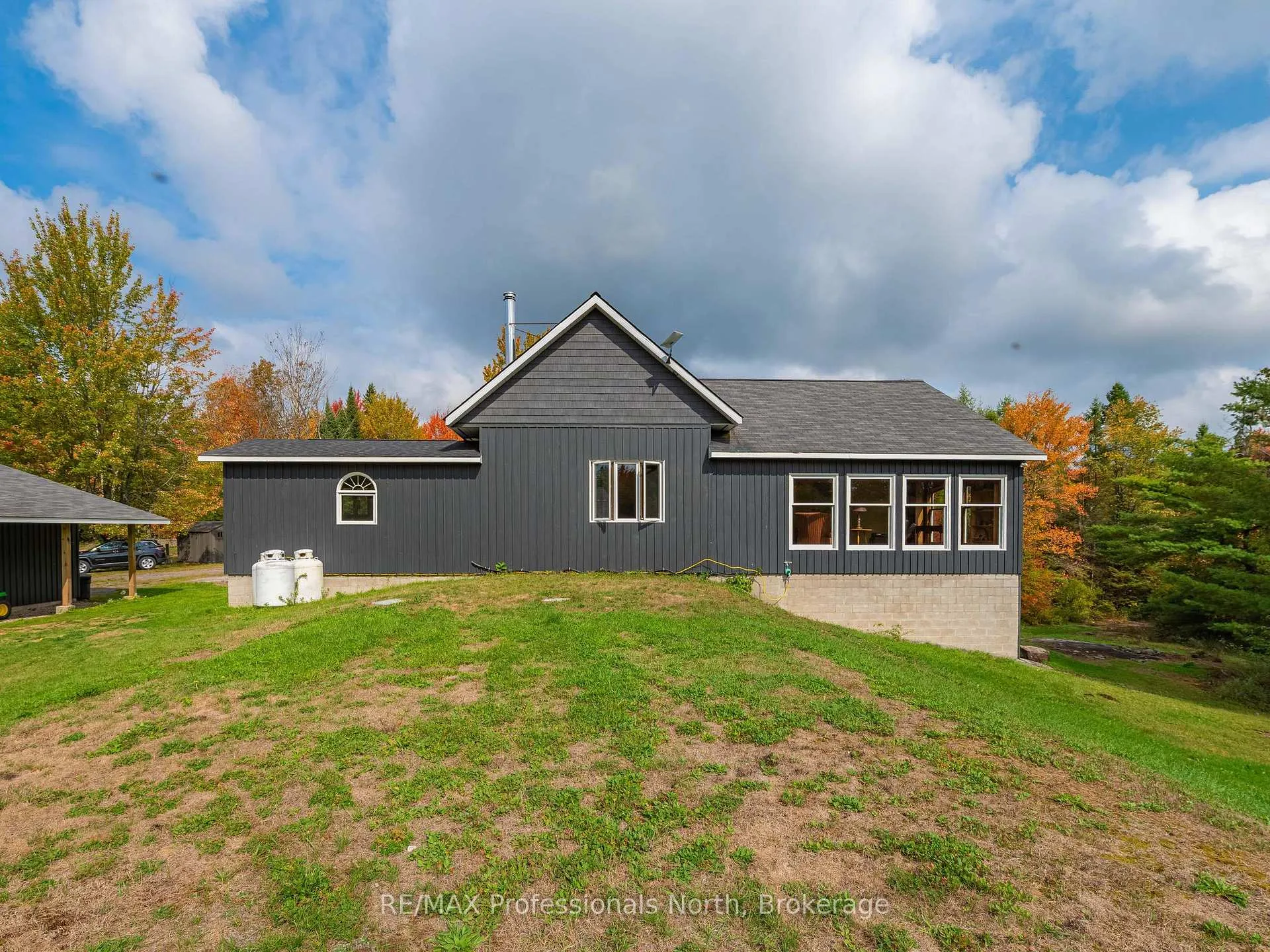 Photo 35 of 1110 Sedgwick Road, Minden Hills, Snowdon — HOMEH