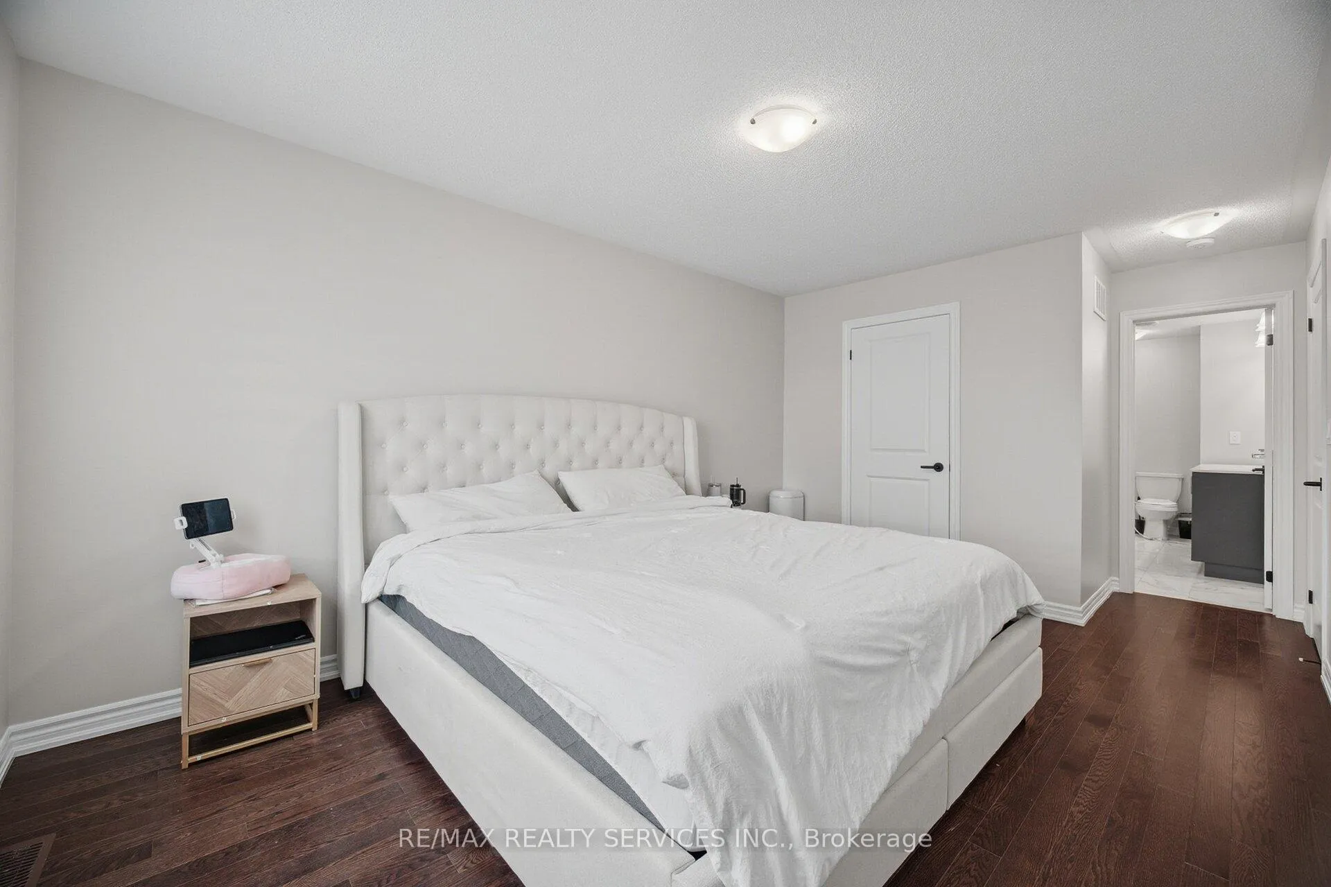 Photo 24 of 1417 Watercress Way, Milton, Walker — HOMEH