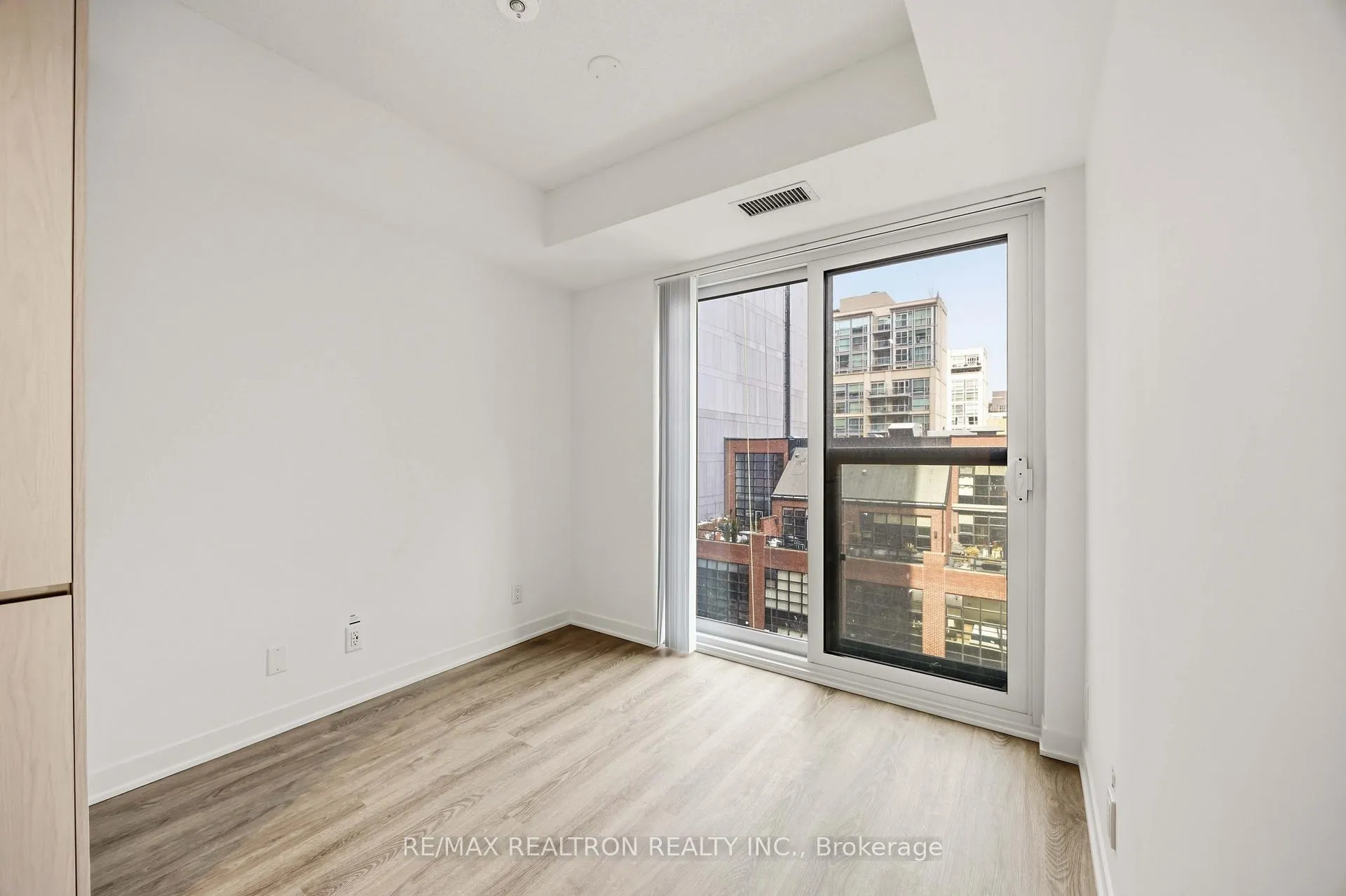 Photo 16 of Unit 905, 180 Front Street E, Toronto, Moss Park — HOMEH