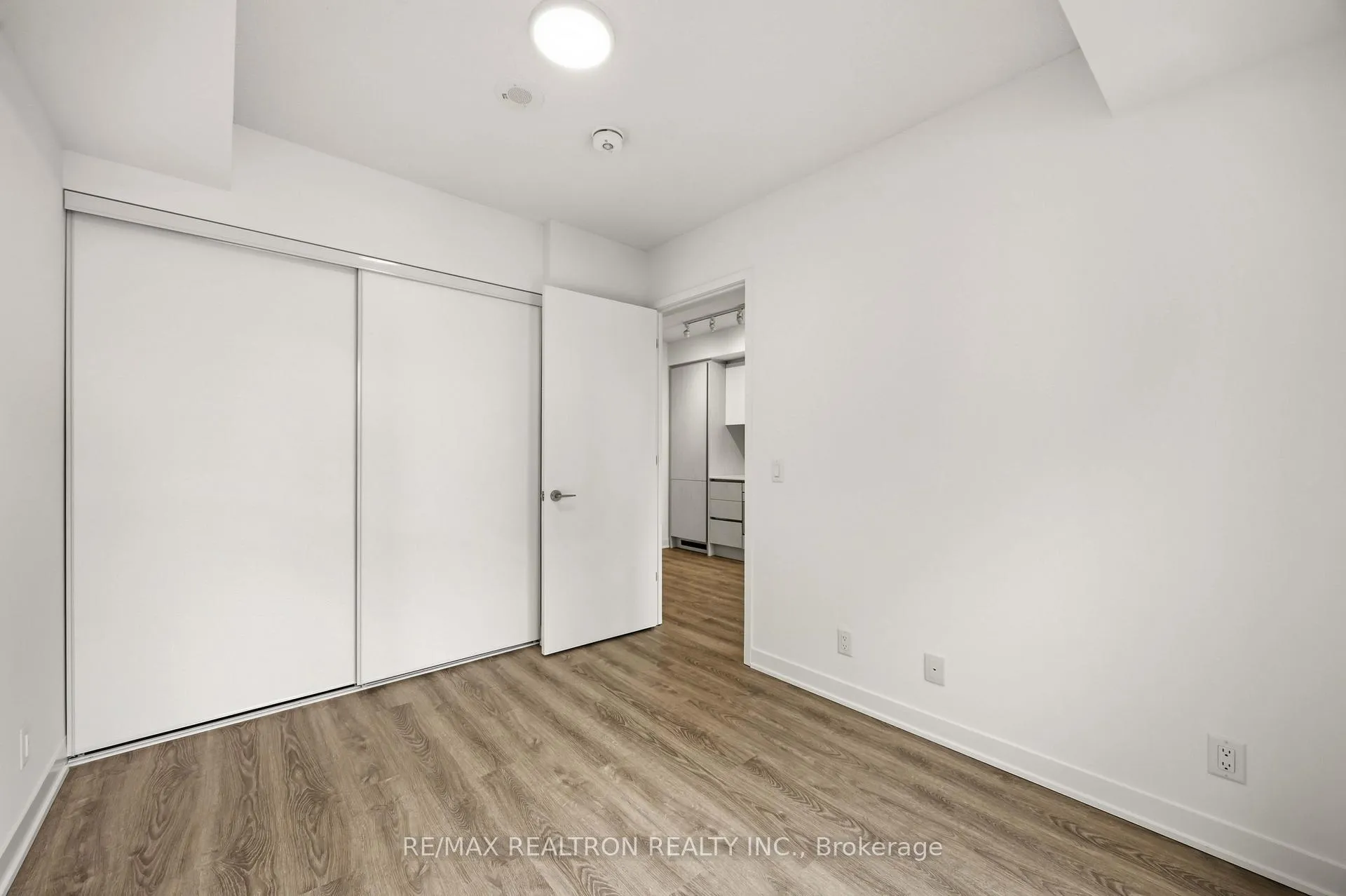 Photo 21 of Unit 905, 180 Front Street E, Toronto, Moss Park — HOMEH