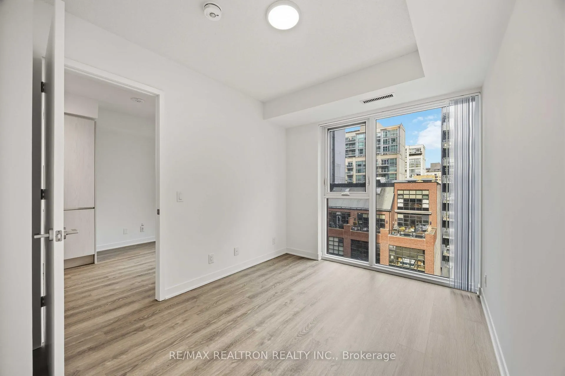 Photo 22 of Unit 905, 180 Front Street E, Toronto, Moss Park — HOMEH