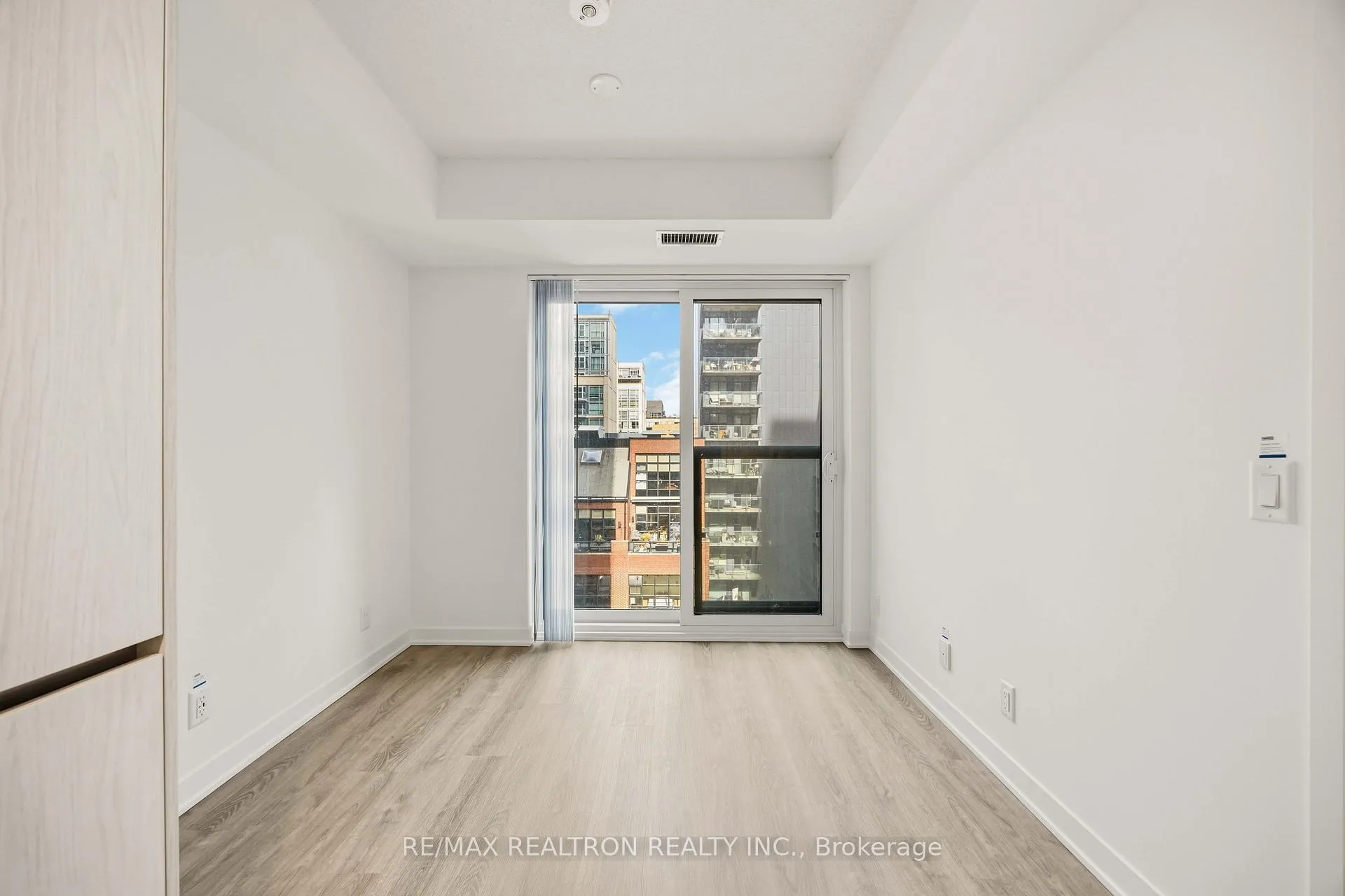 Photo 24 of Unit 905, 180 Front Street E, Toronto, Moss Park — HOMEH