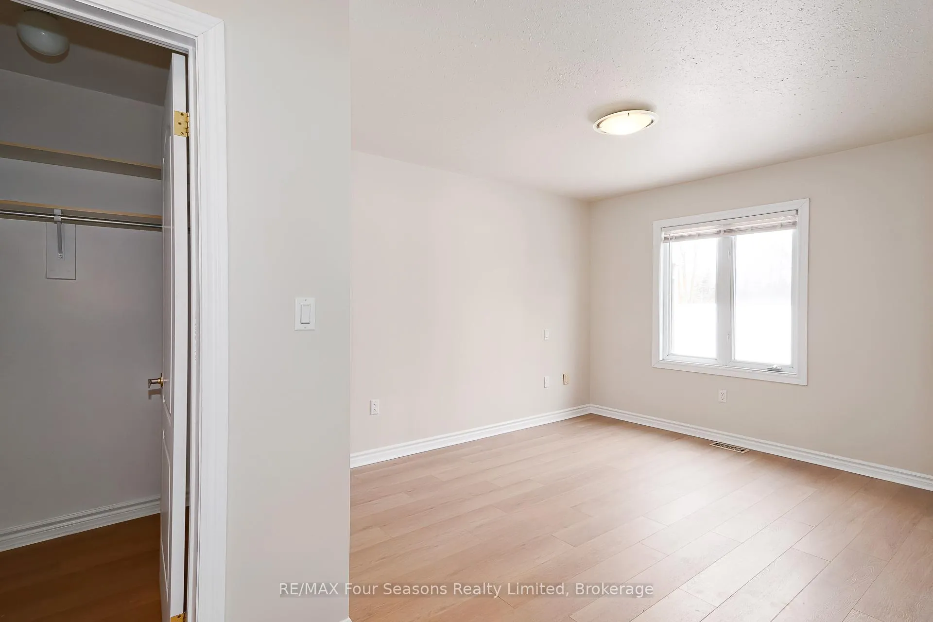 Photo 14 of Unit 1, 275 Huron Street, Clearview, Stayner — HOMEH