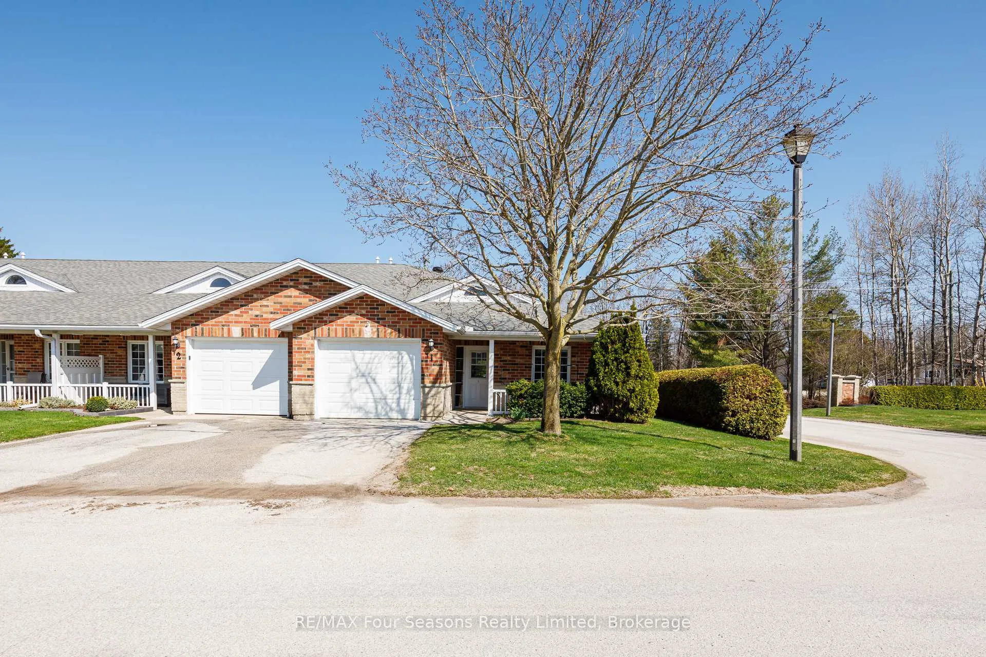 Photo 2 of Unit 1, 275 Huron Street, Clearview, Stayner — HOMEH