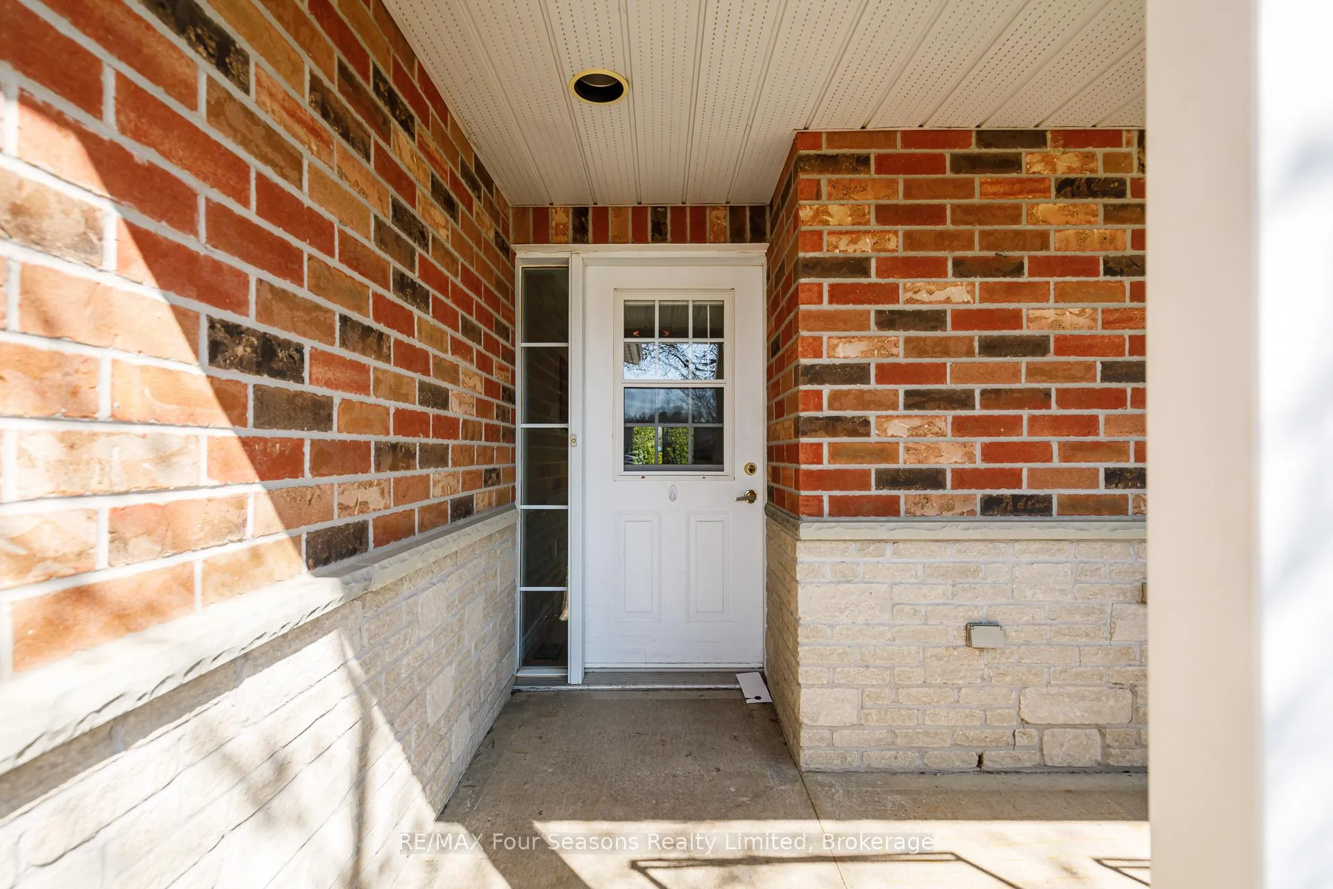 Photo 3 of Unit 1, 275 Huron Street, Clearview, Stayner — HOMEH