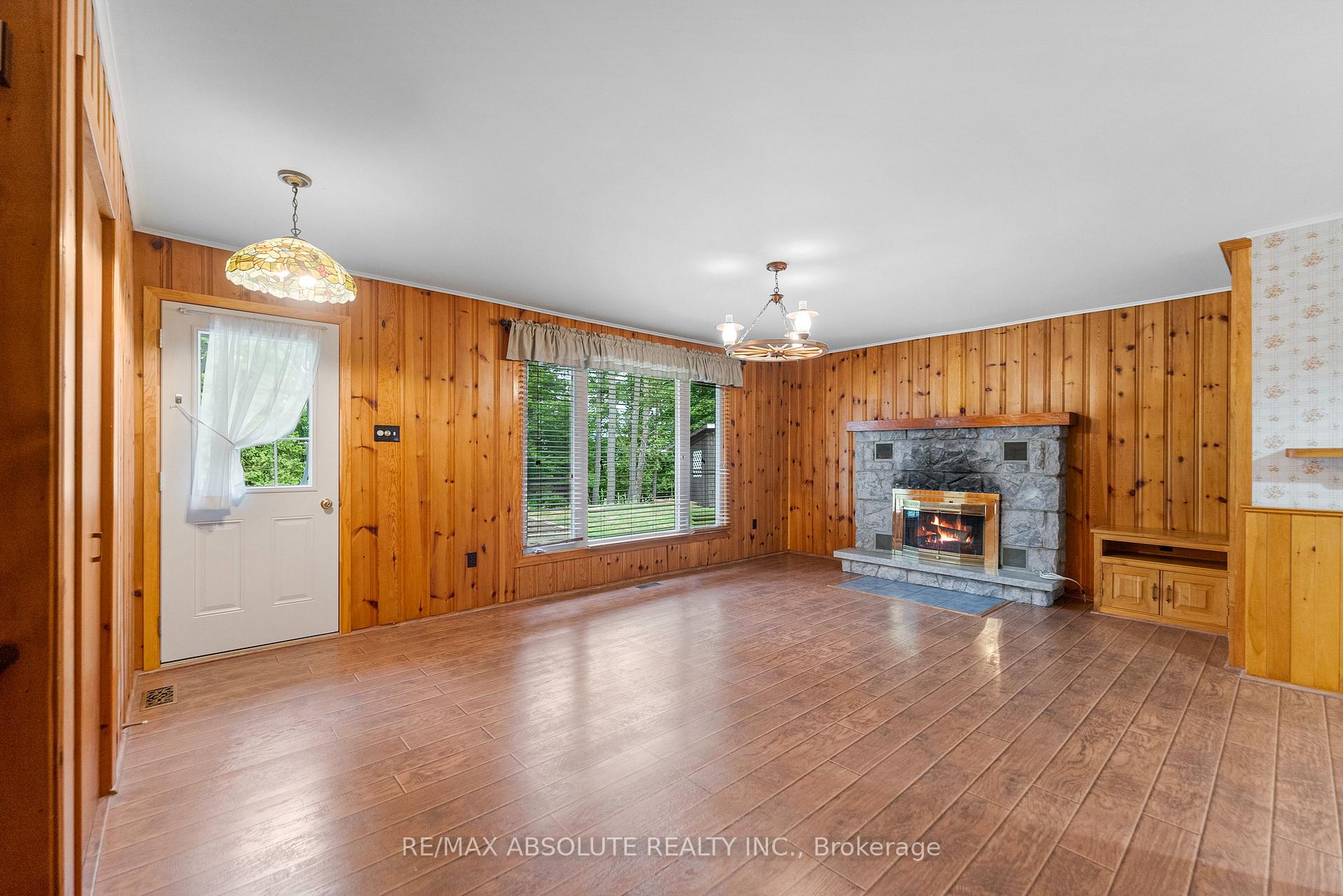 Photo 4 of 155 Dugald Road, McNab/Braeside, Mcnab/Braeside Twps — HOMEH