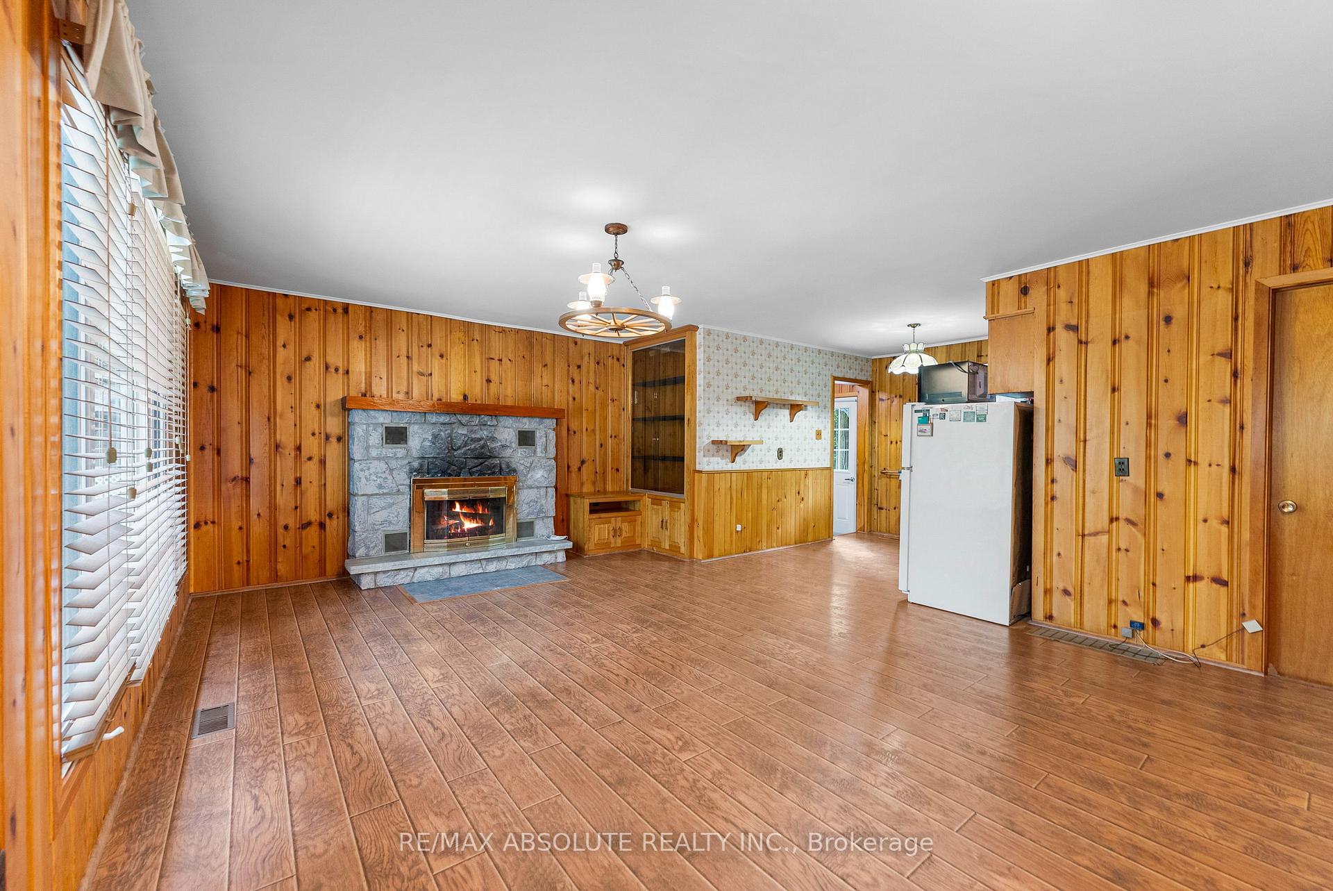 Photo 5 of 155 Dugald Road, McNab/Braeside, Mcnab/Braeside Twps — HOMEH