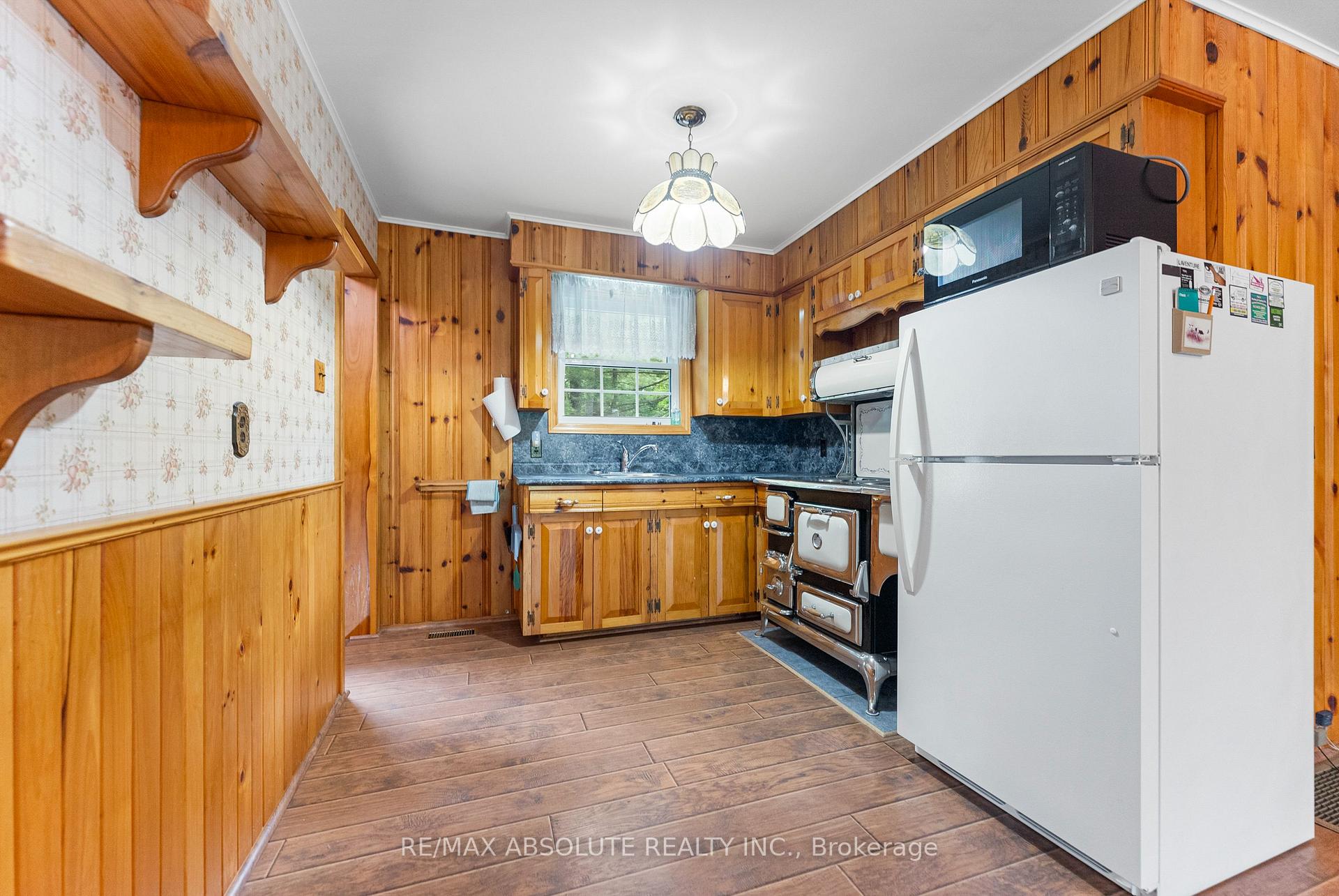 Photo 8 of 155 Dugald Road, McNab/Braeside, Mcnab/Braeside Twps — HOMEH